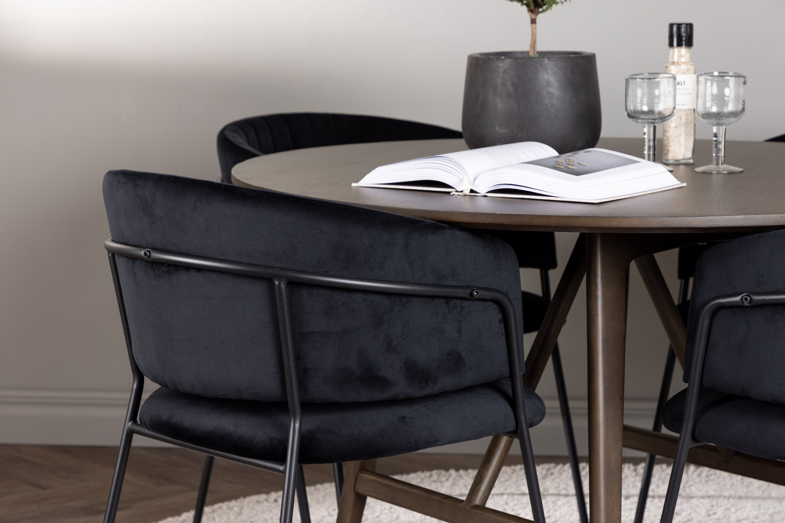 deLOHN Selma Kör alakú étkezőgarnitúra