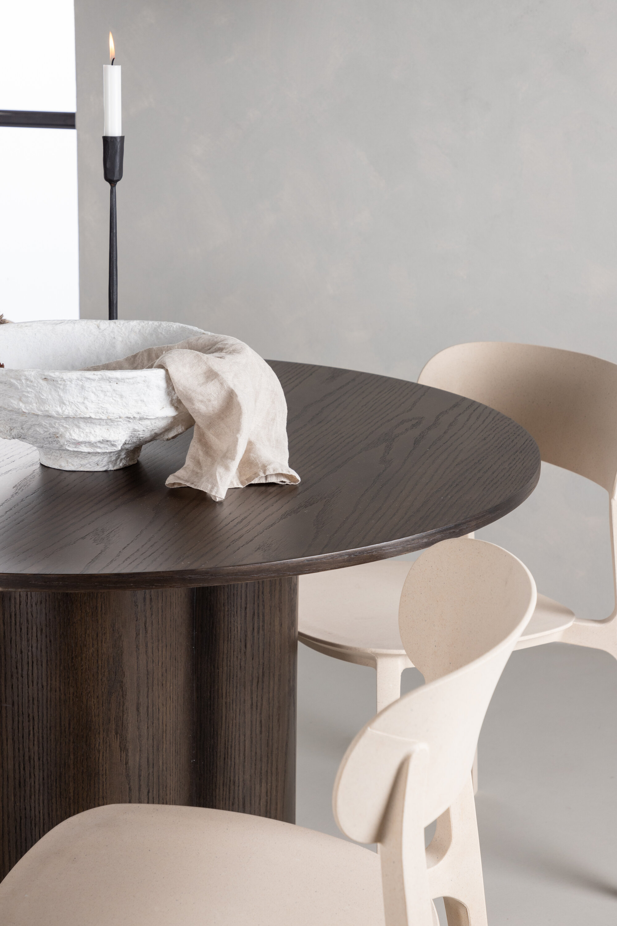 deLOHN Olivia, Åstol Kör alakú étkezőgarnitúra