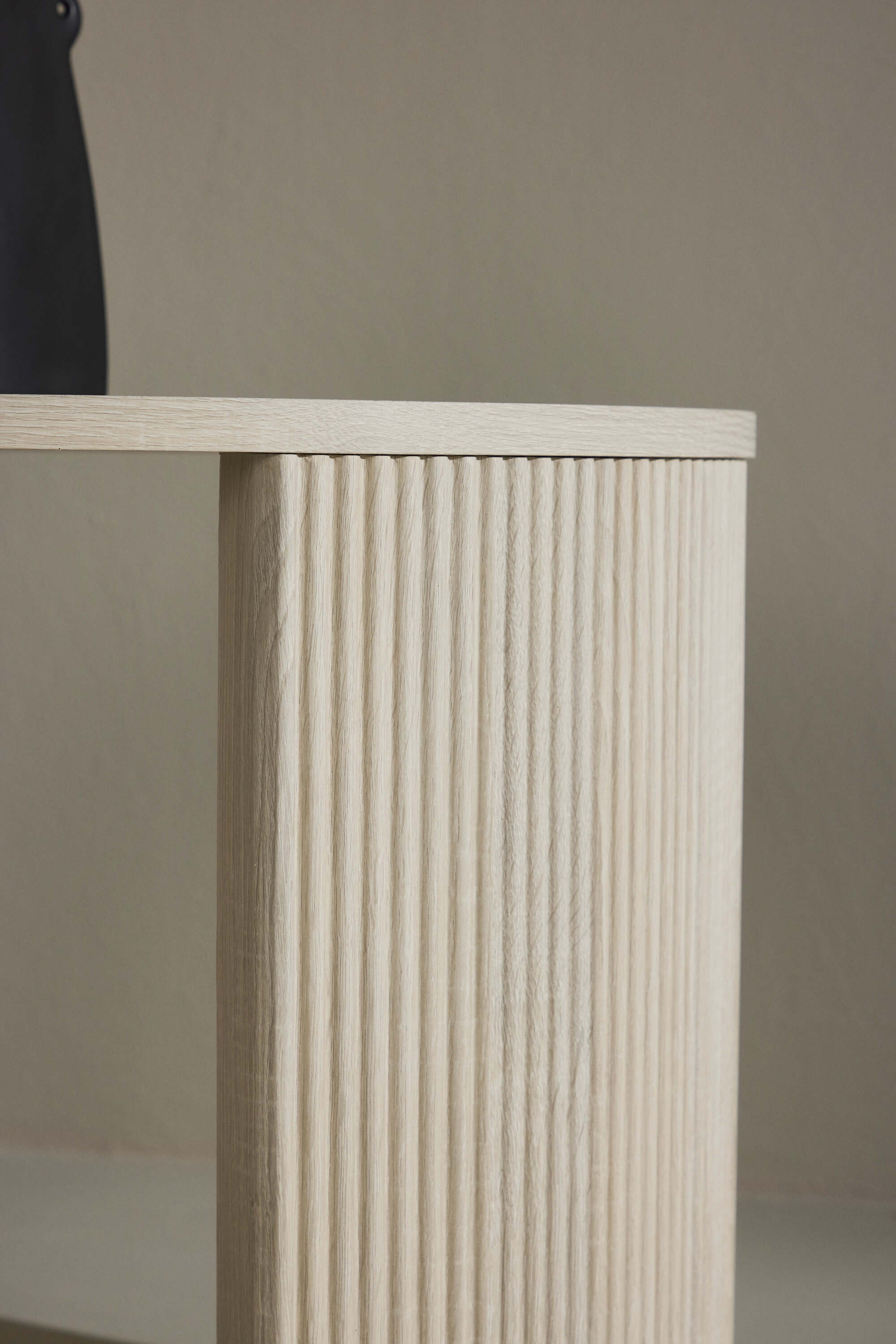 deLOHN Bristol Dohányzóasztal