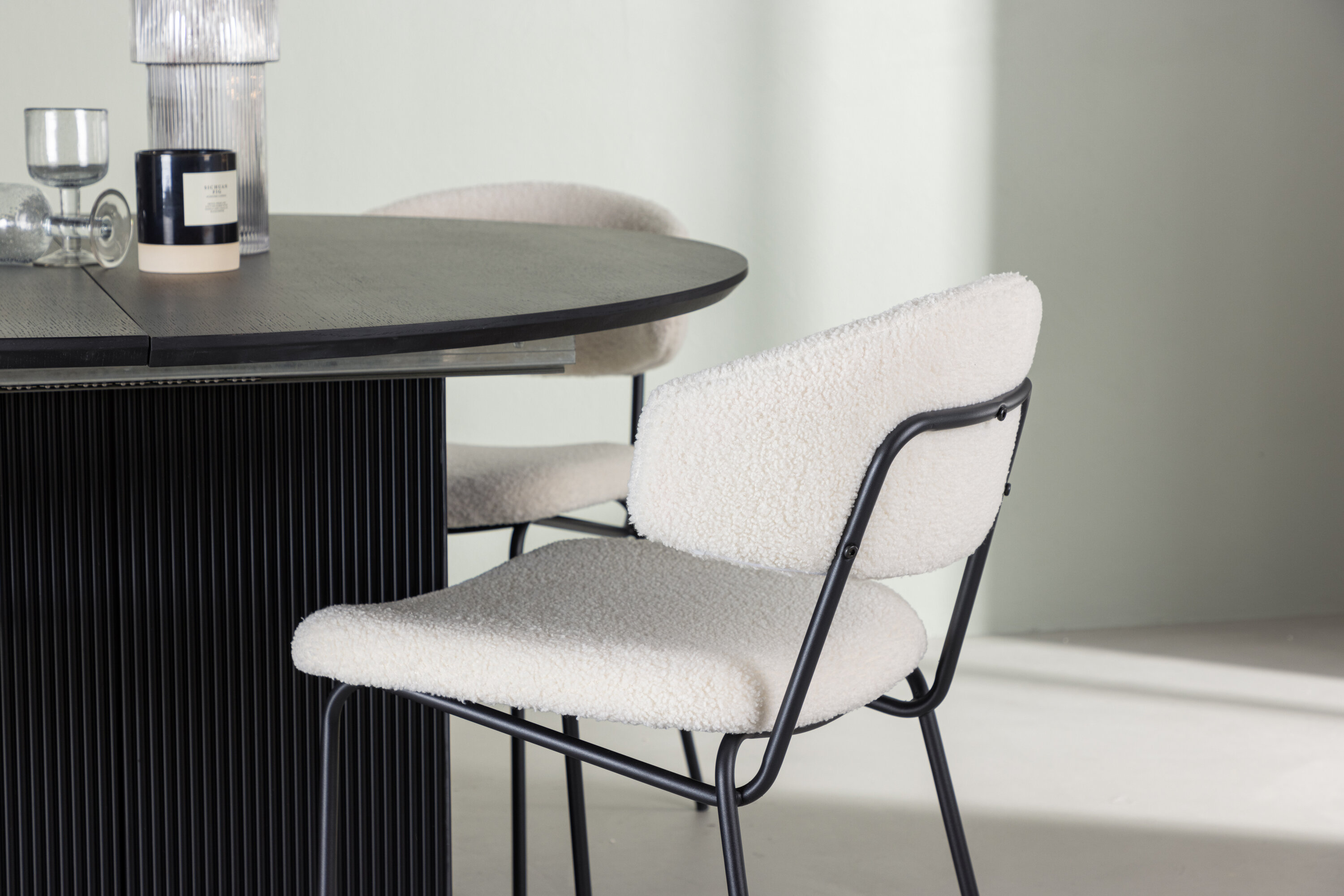 deLOHN Chico Kör alakú étkezőgarnitúra