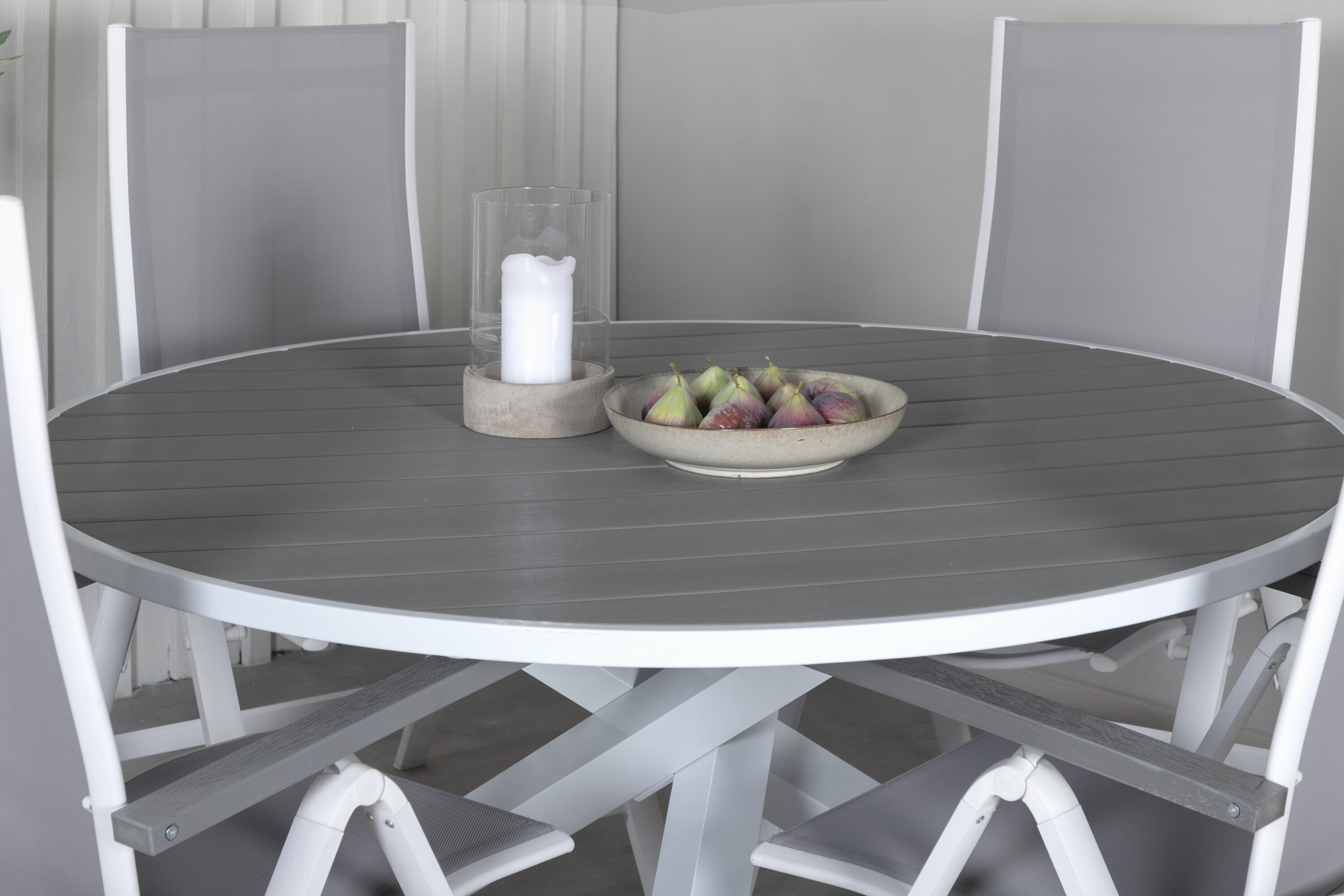 deLOHN Parma, Albany Étkezőgarnitúra