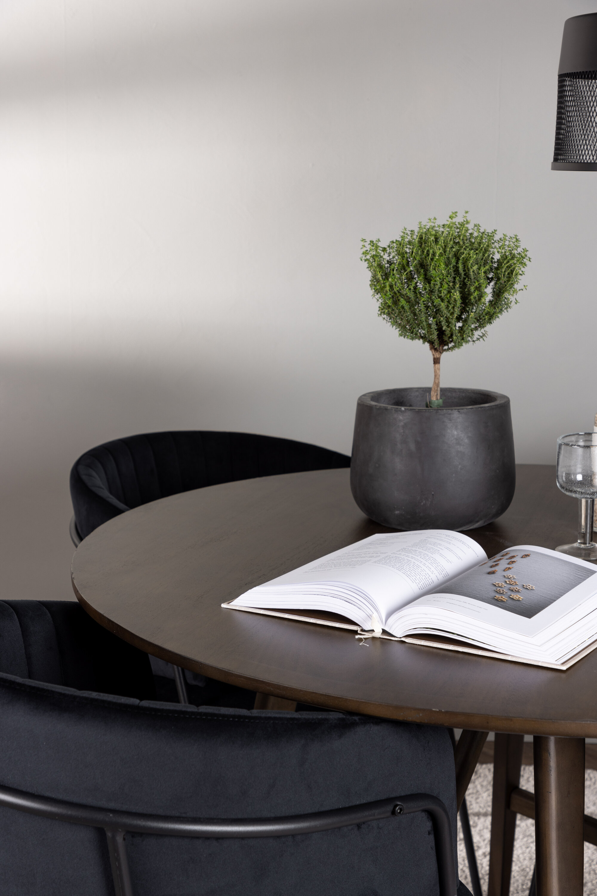 deLOHN Selma Kör alakú étkezőgarnitúra