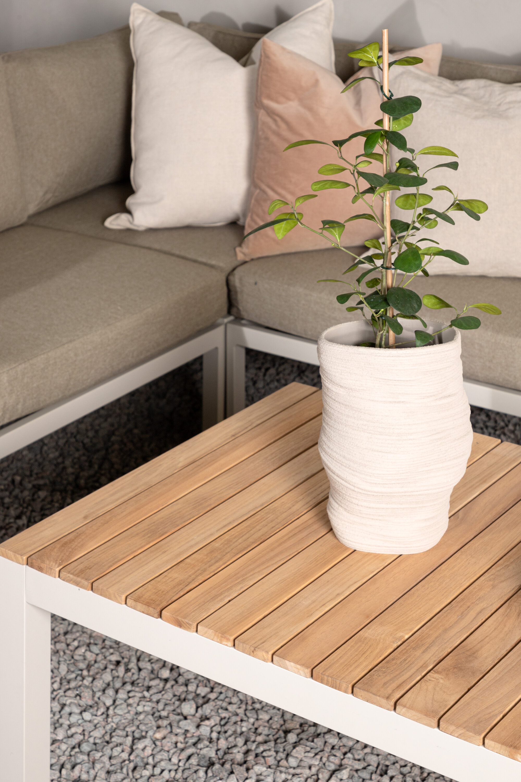 deLOHN Brasilia Dohányzóasztal