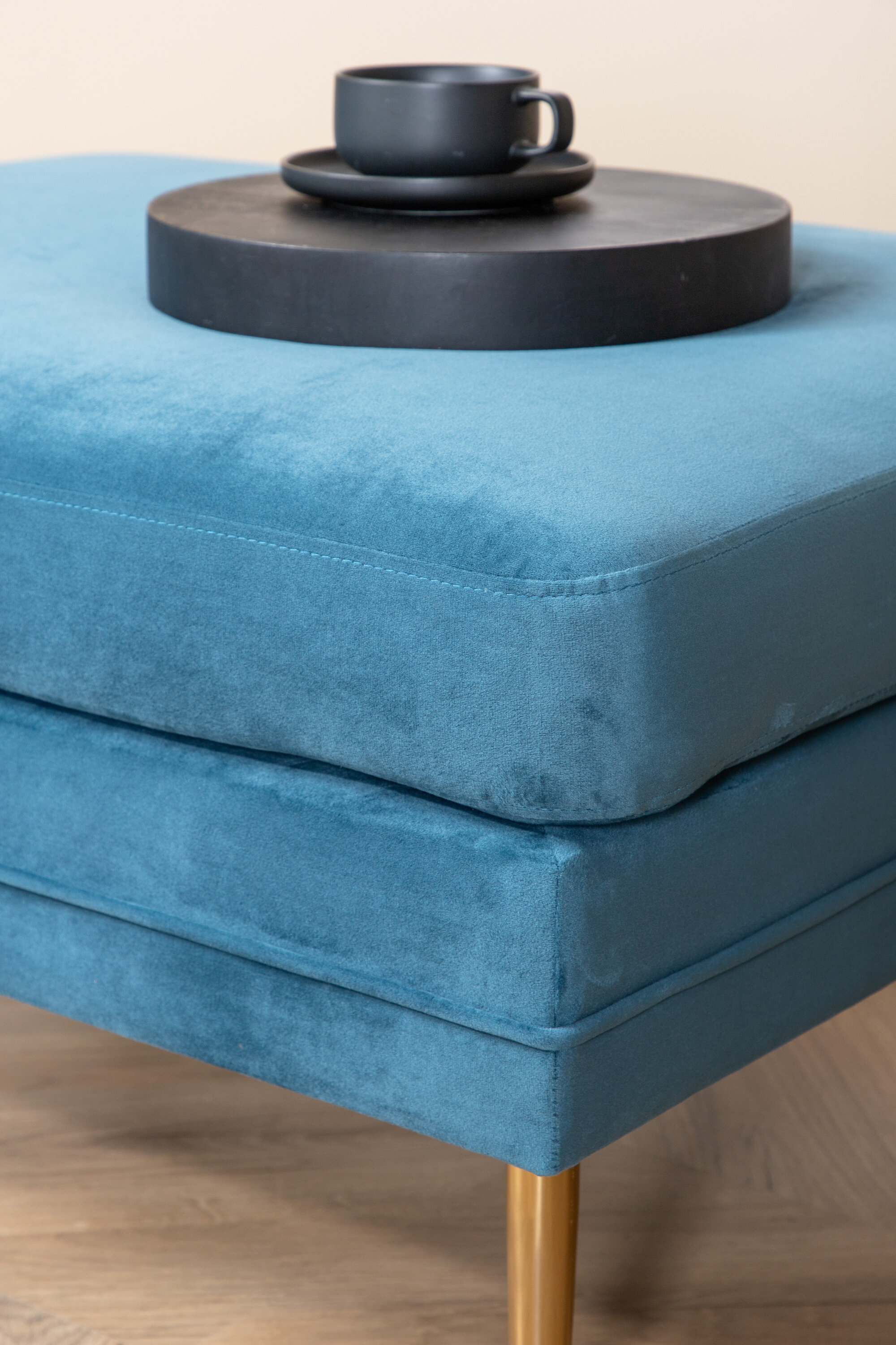 deLOHN Boom Lábtartós puff