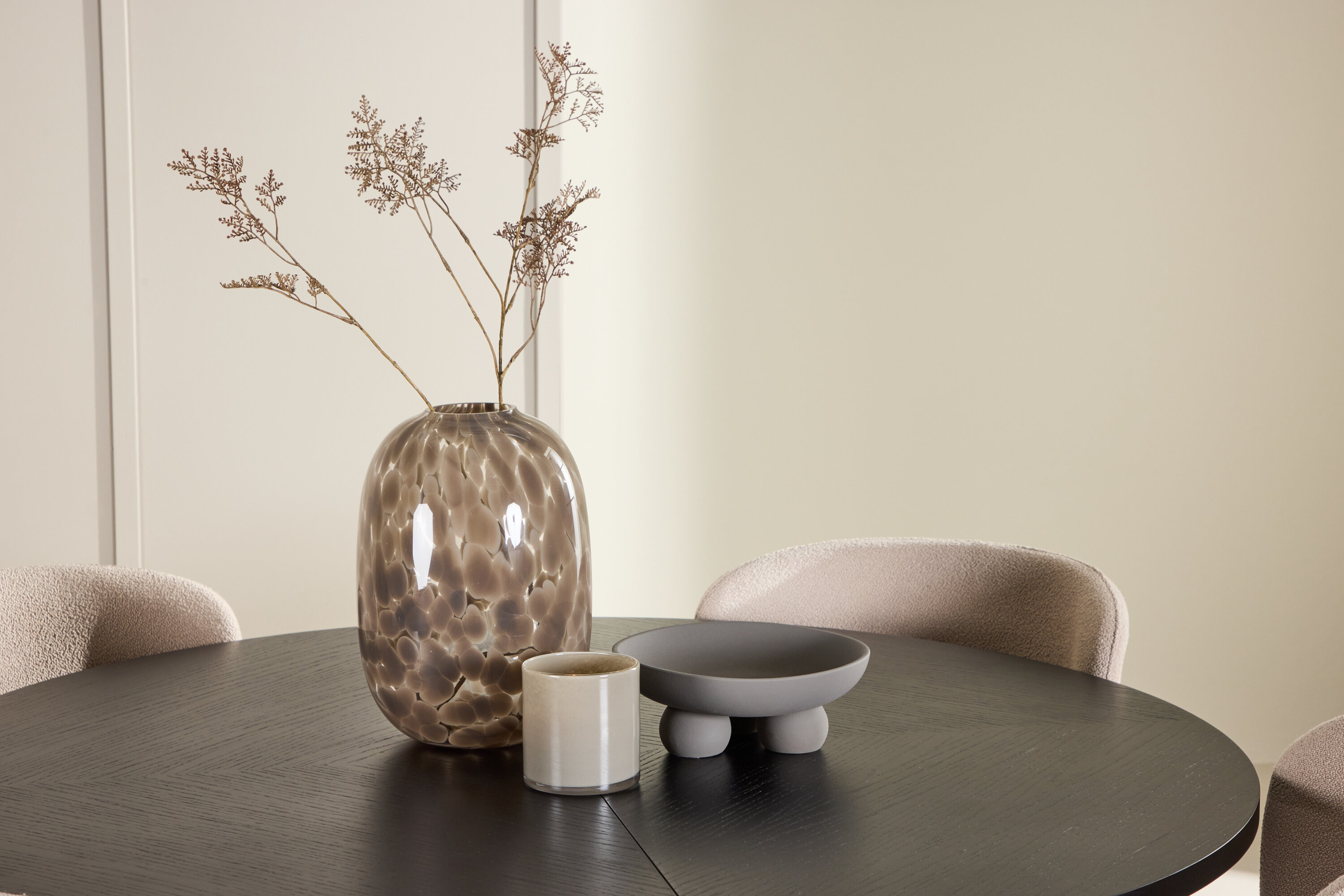 deLOHN Strada, Astoria Ovális étkezőgarnitúra deLOHN Strada, Astoria Ovális étkezőgarnitúra