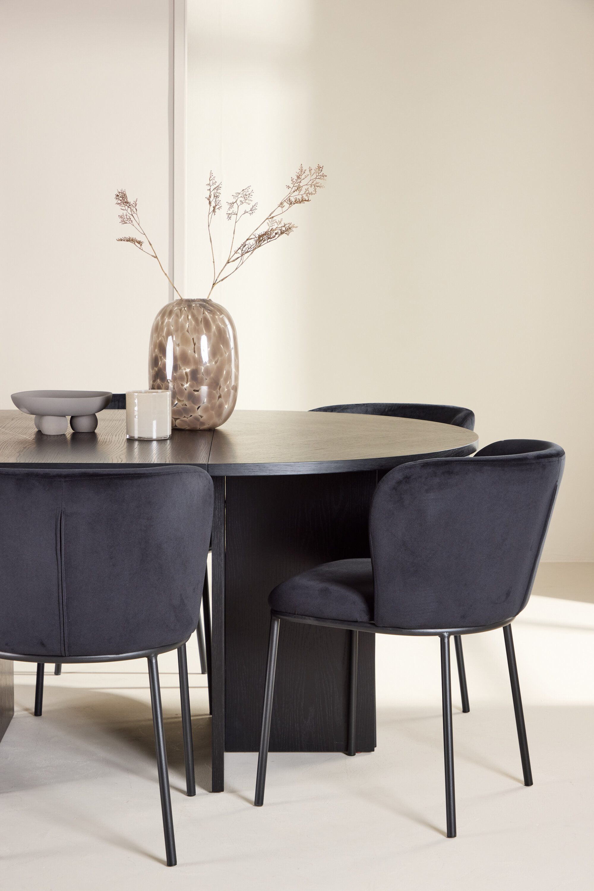 deLOHN Strada, Edina Ovális étkezőgarnitúra deLOHN Strada, Edina Ovális étkezőgarnitúra