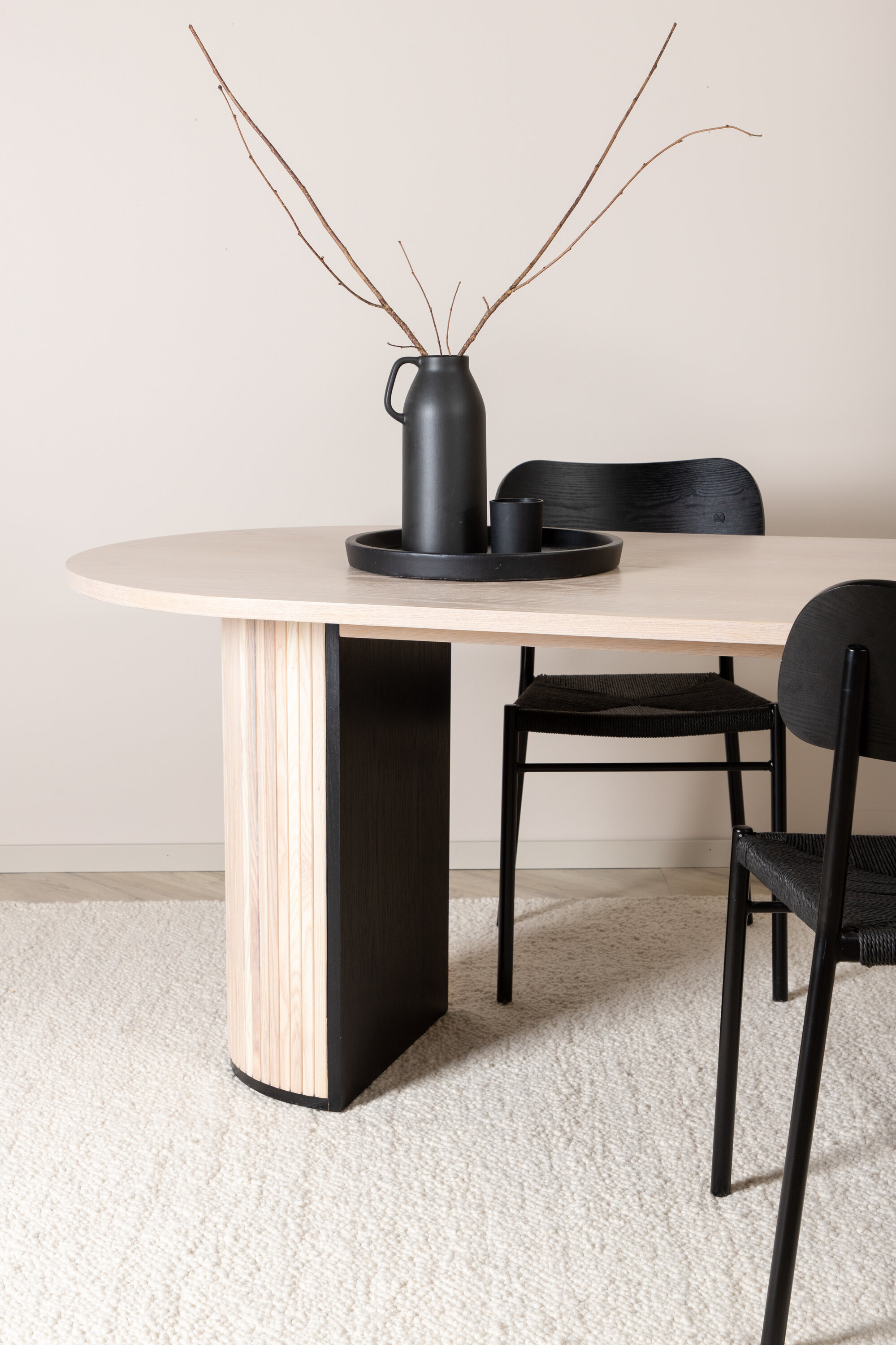 deLOHN Bianca Ovális étkezőasztal