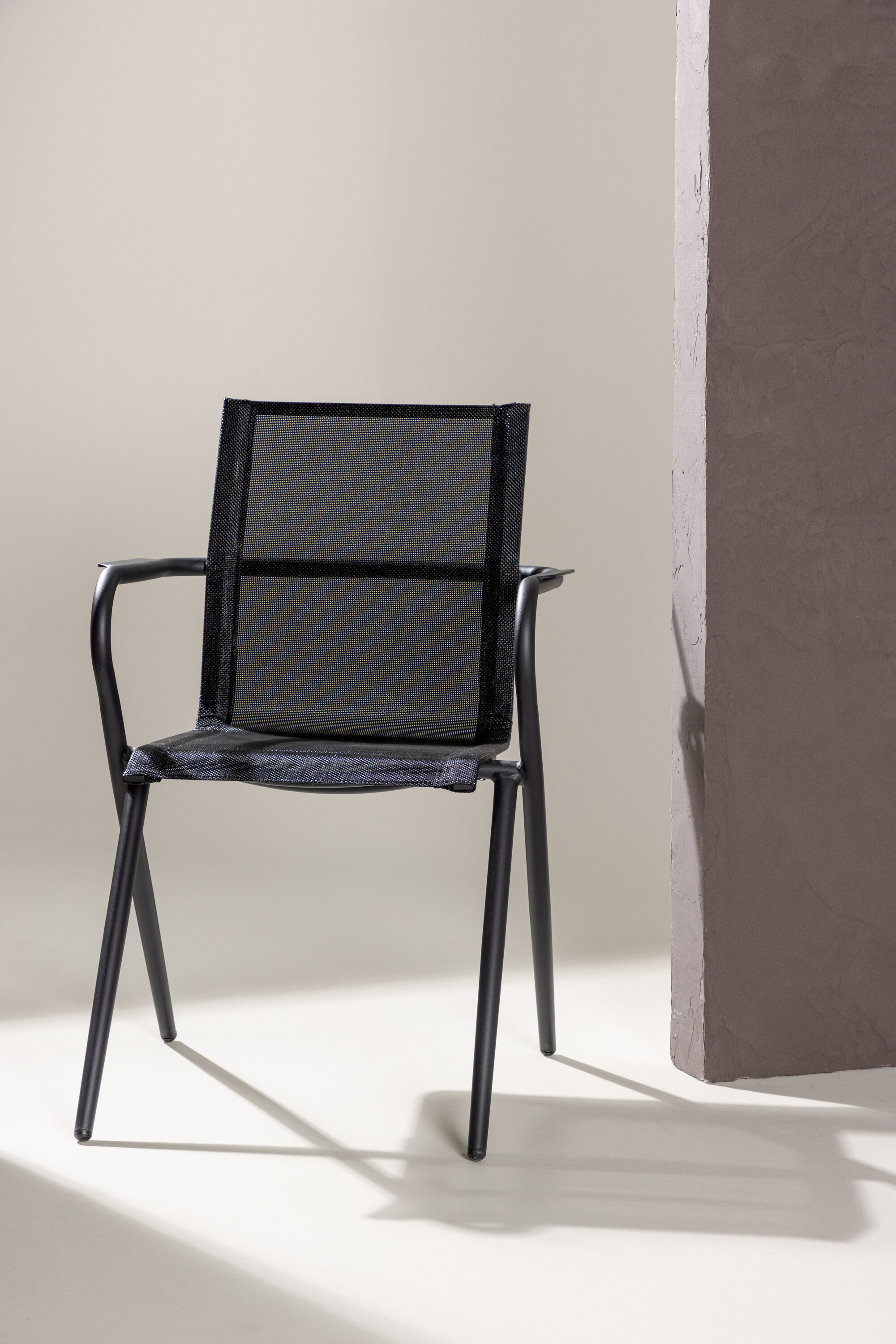 deLOHN Alina Étkezőszék