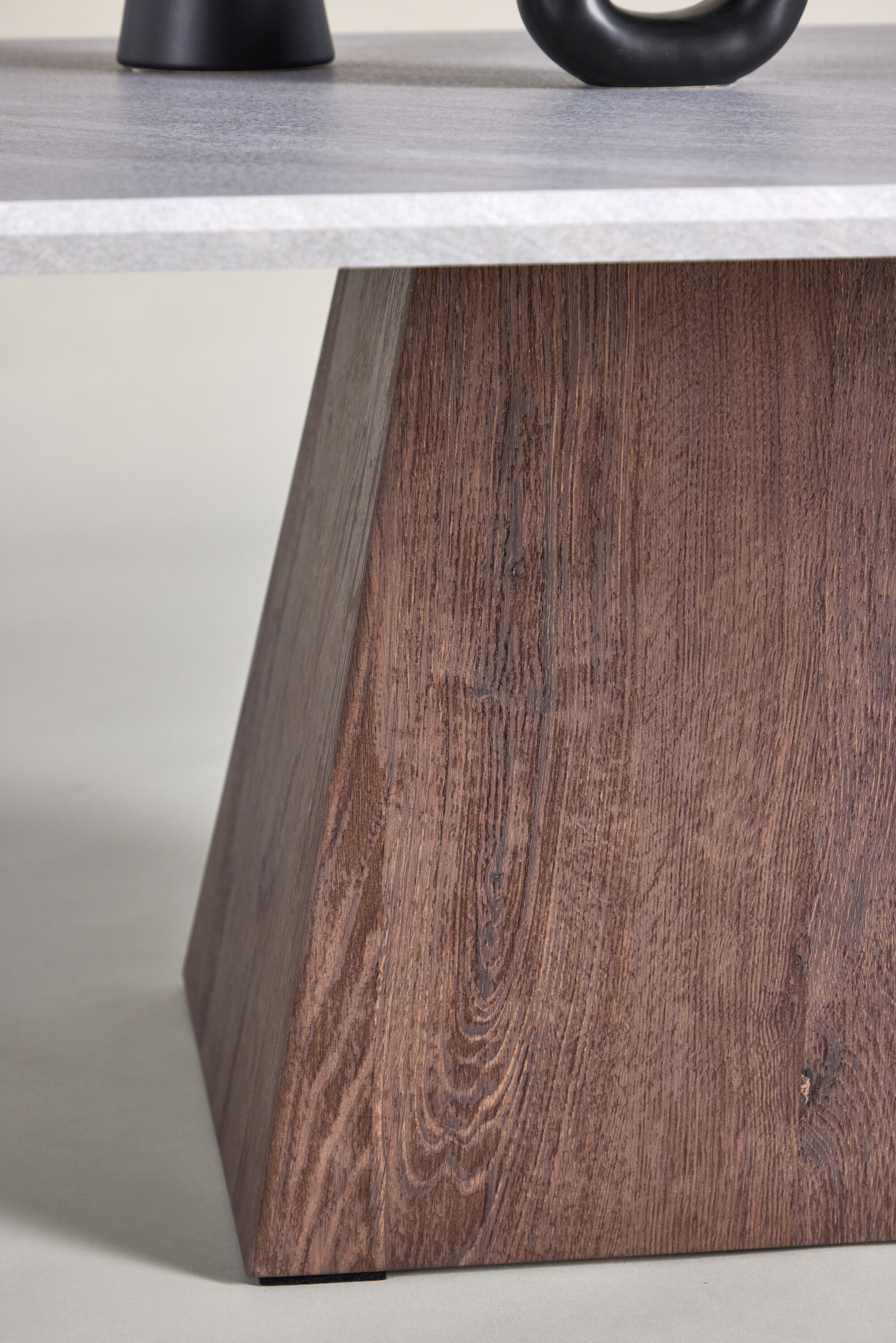 deLOHN Cael Dohányzóasztal