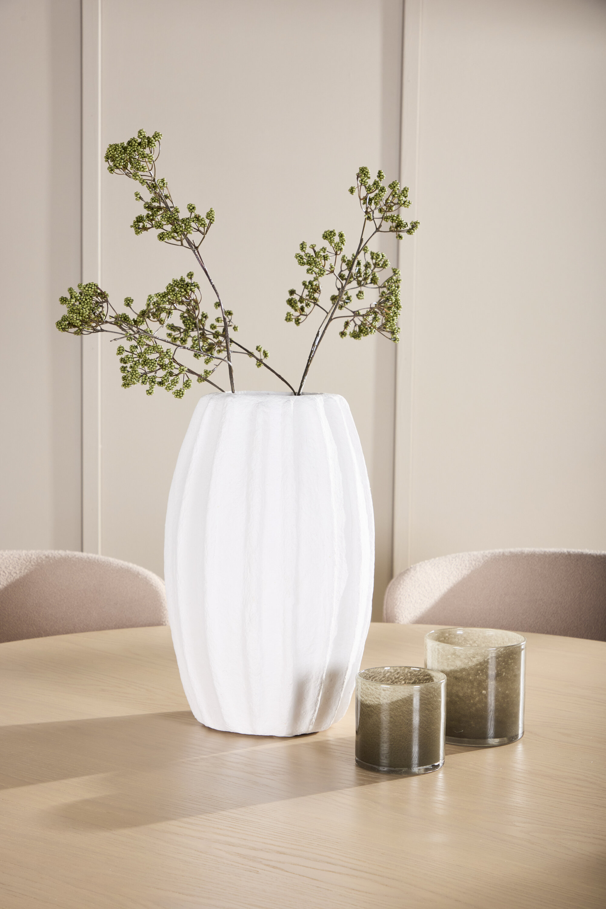 deLOHN Copenhagen, Astoria Kör alakú étkezőgarnitúra