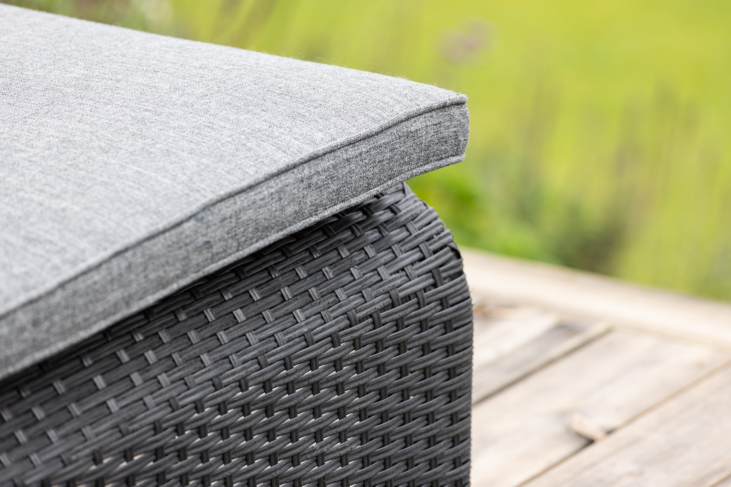 deLOHN London Napozóágy deLOHN London Napozóágy