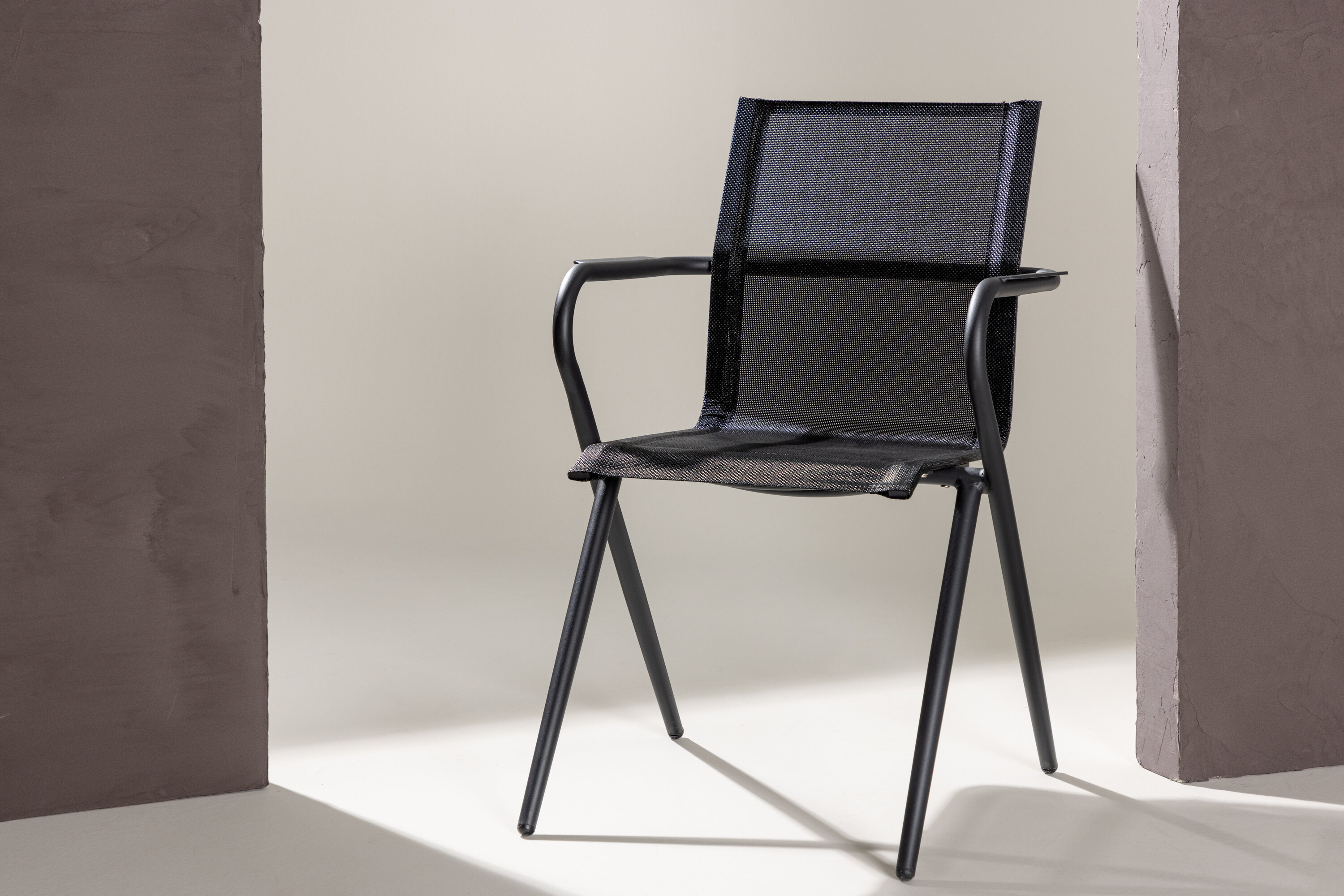 deLOHN Alina Étkezőszék