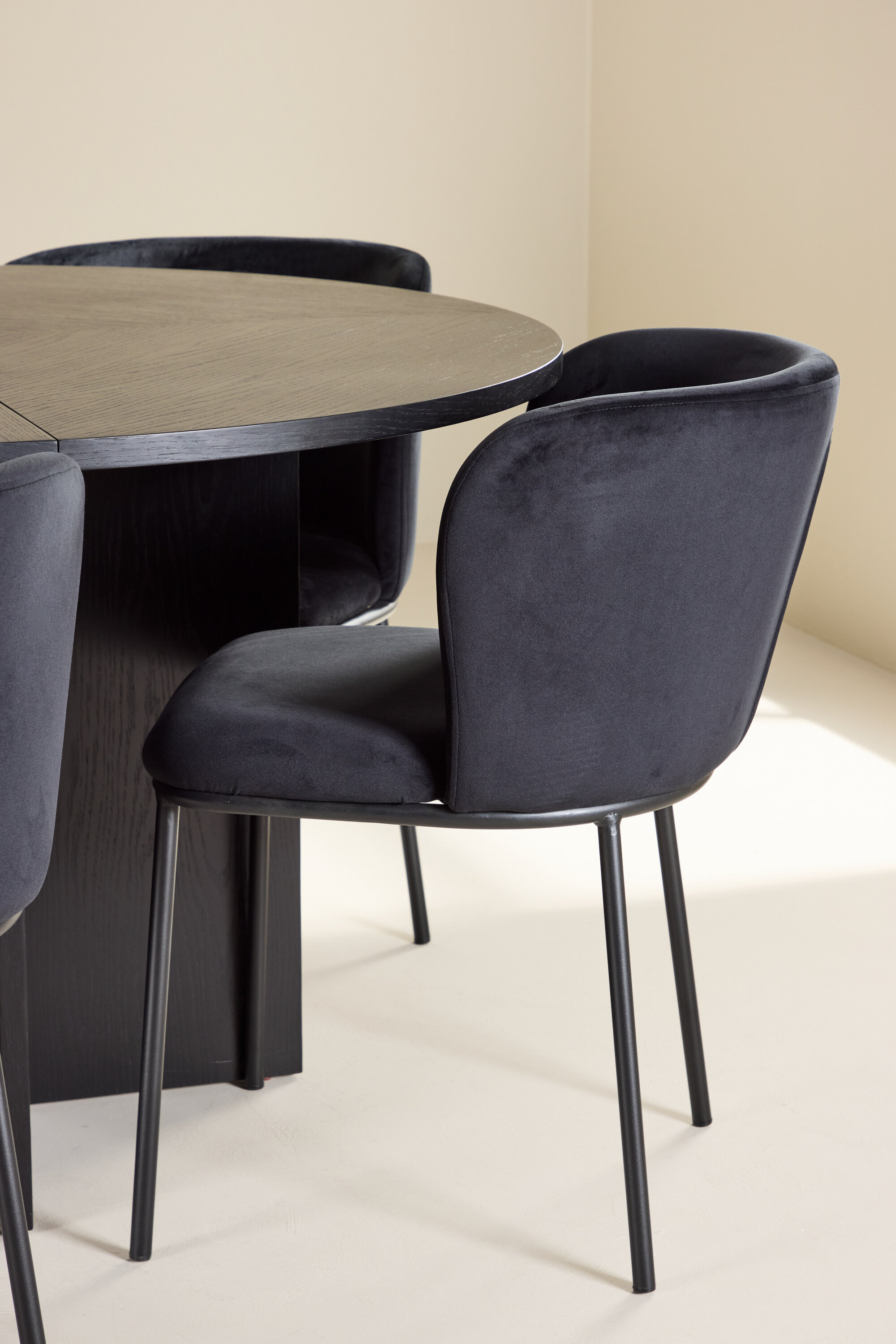 deLOHN Strada, Edina Ovális étkezőgarnitúra