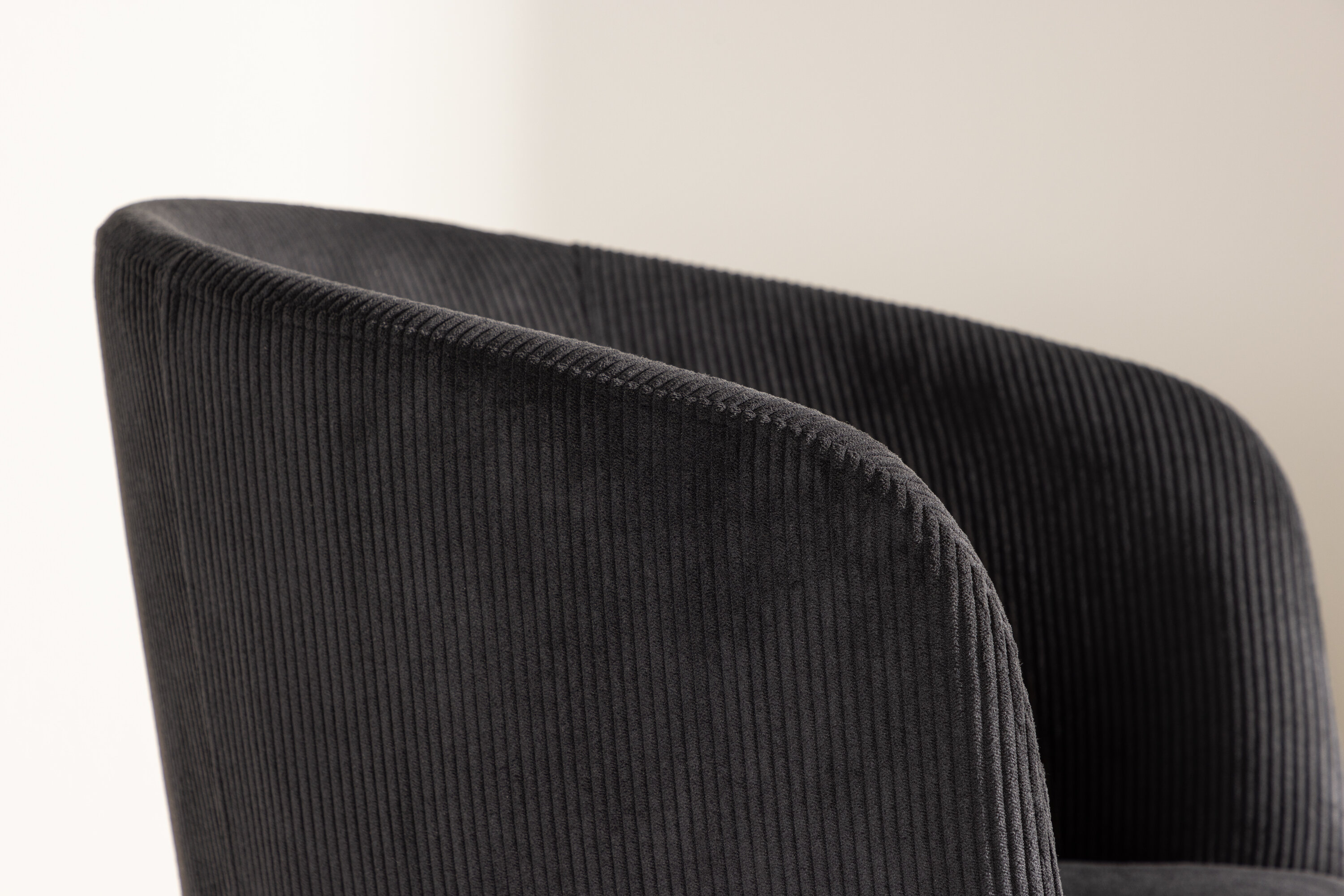 deLOHN Berit Étkezőszék