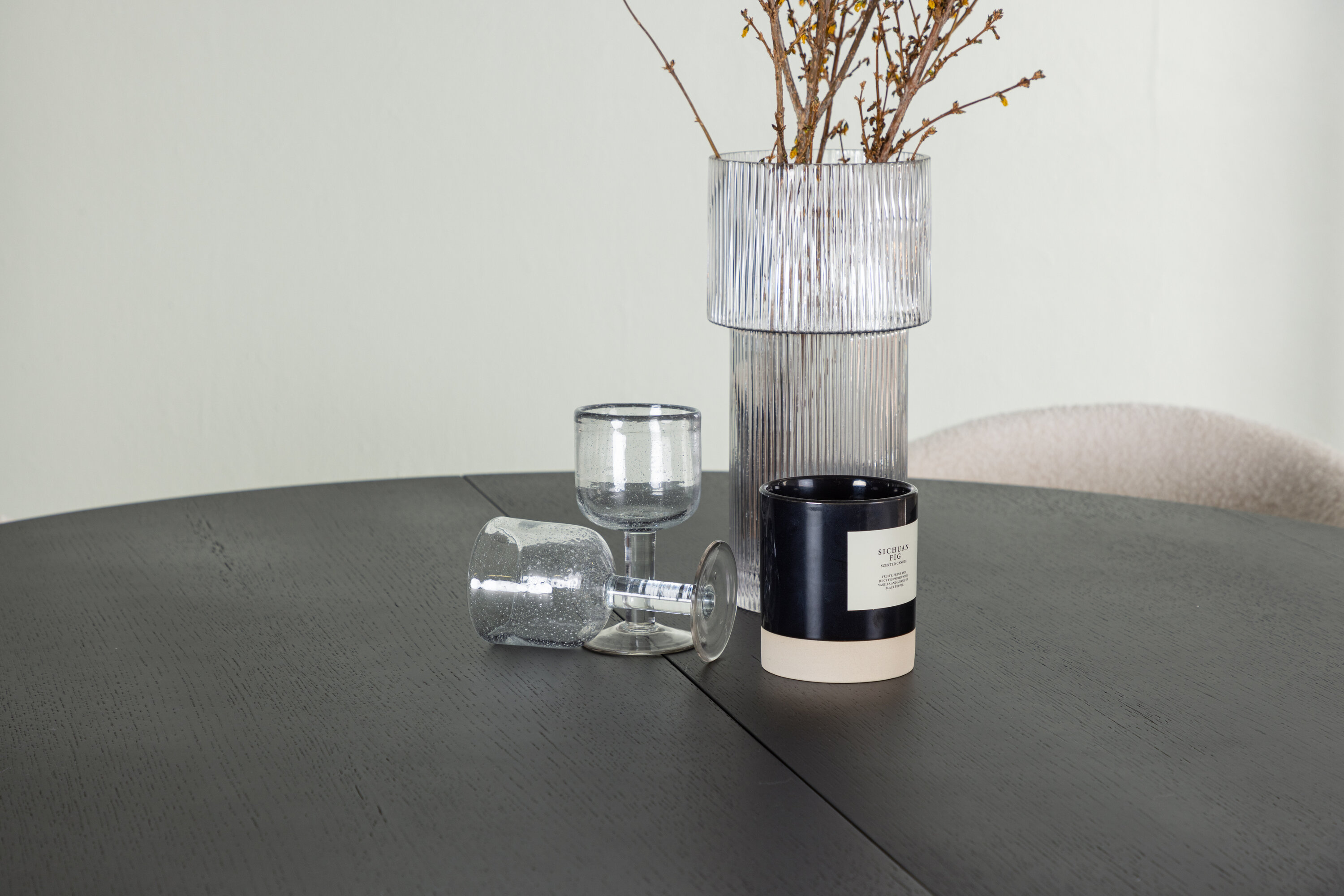 deLOHN Chico Kör alakú étkezőgarnitúra