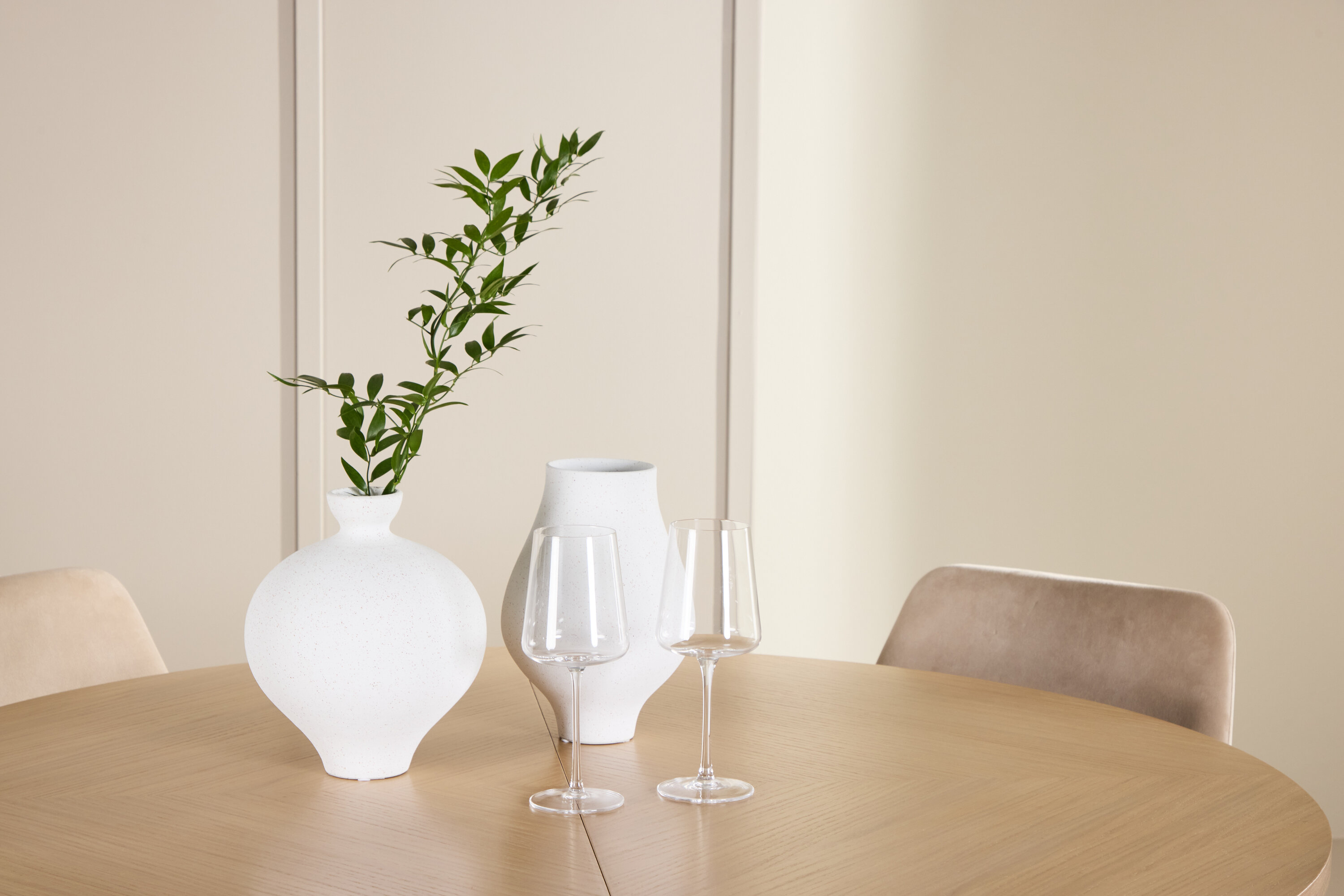 deLOHN Strada, Night Ovális étkezőgarnitúra