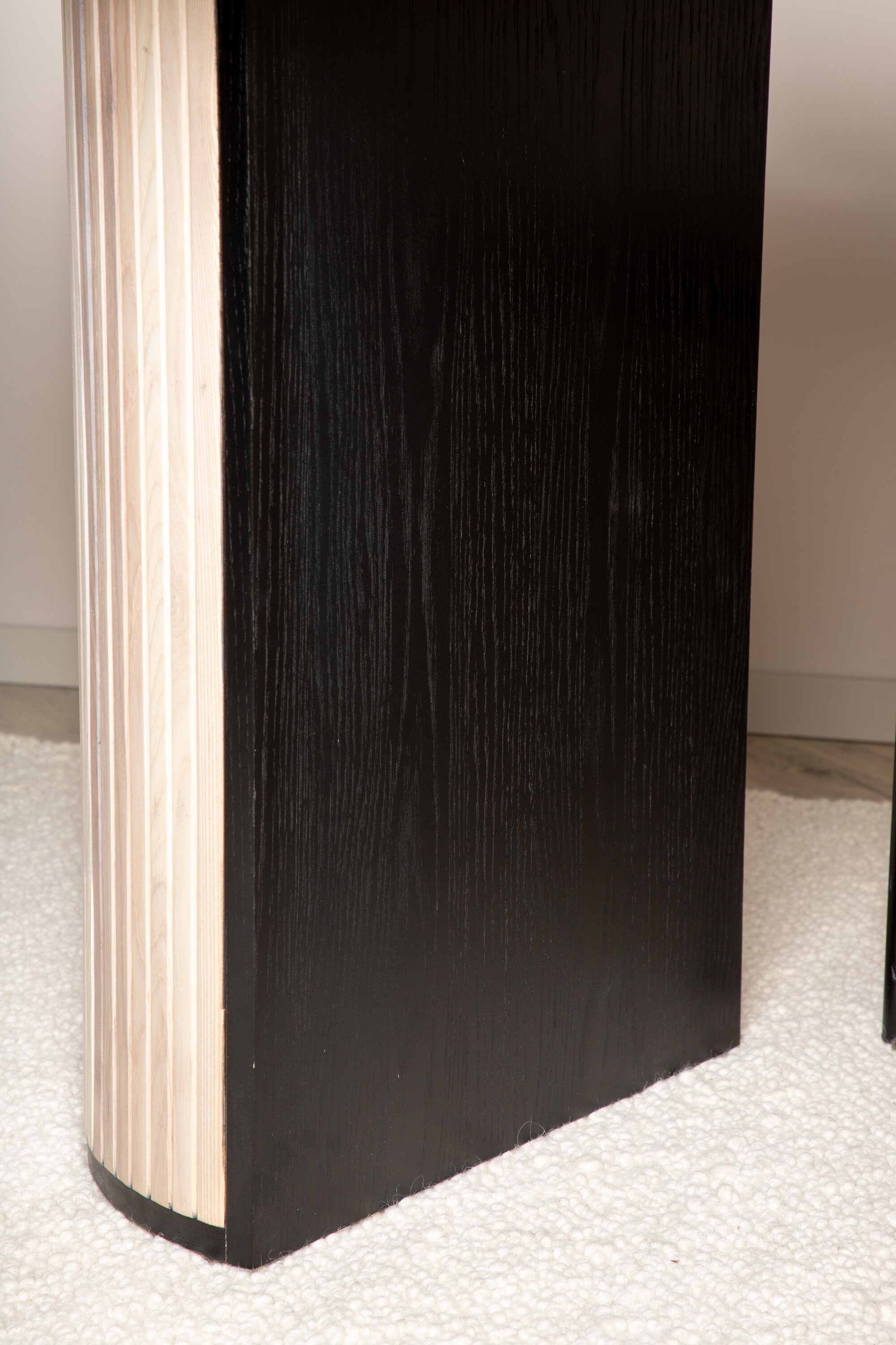 deLOHN Bianca Ovális étkezőasztal