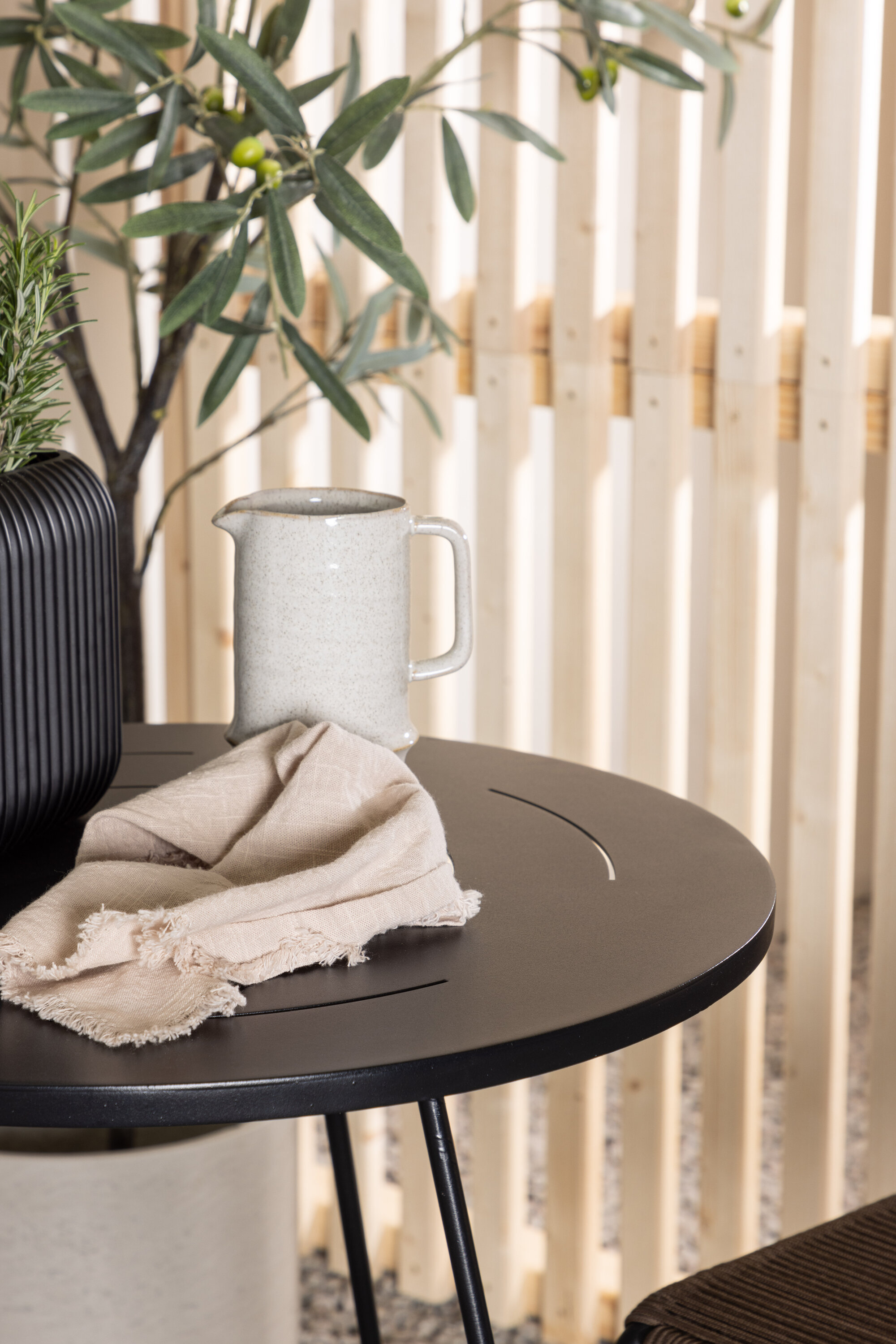 deLOHN Bacong, Lindos Étkezőgarnitúra