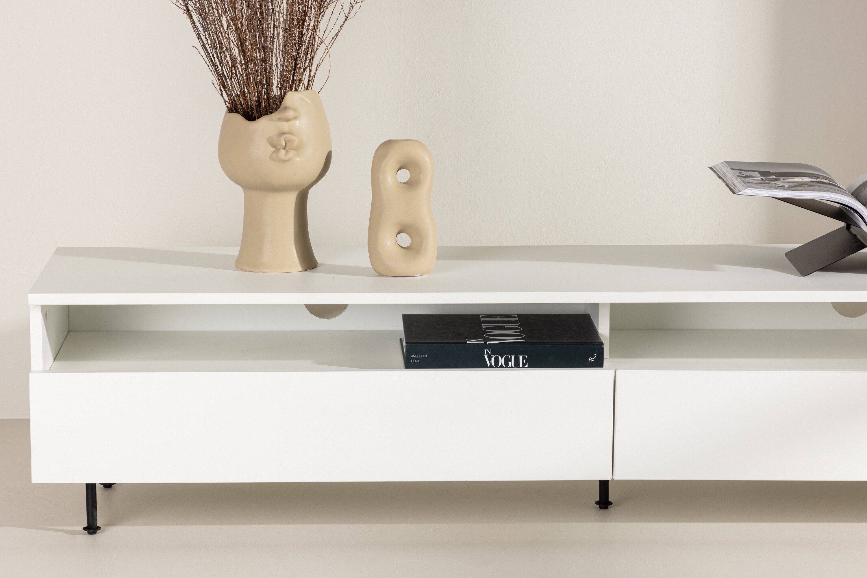 deLOHN Navarra TV-szekrény