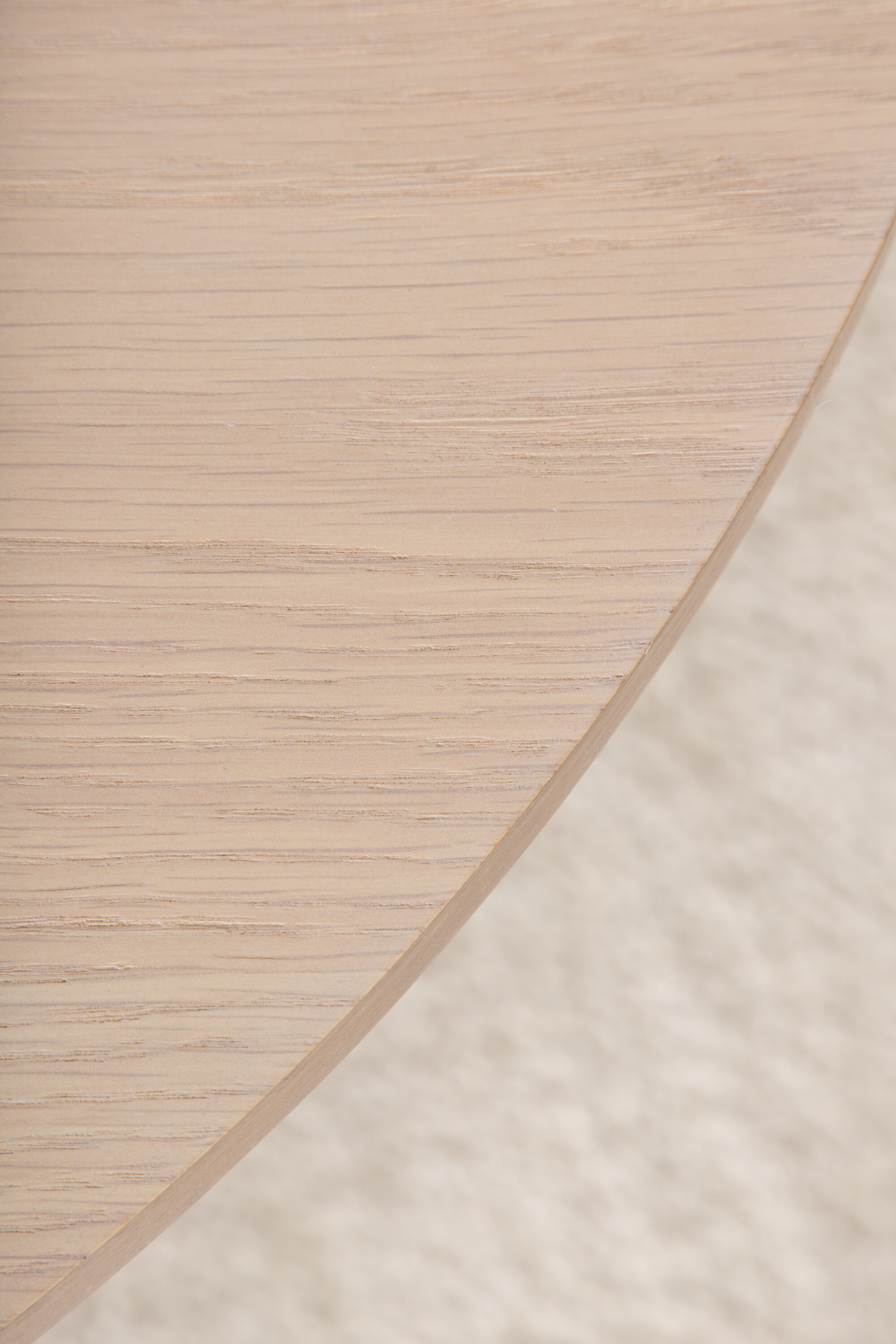 deLOHN Bianca Ovális étkezőasztal