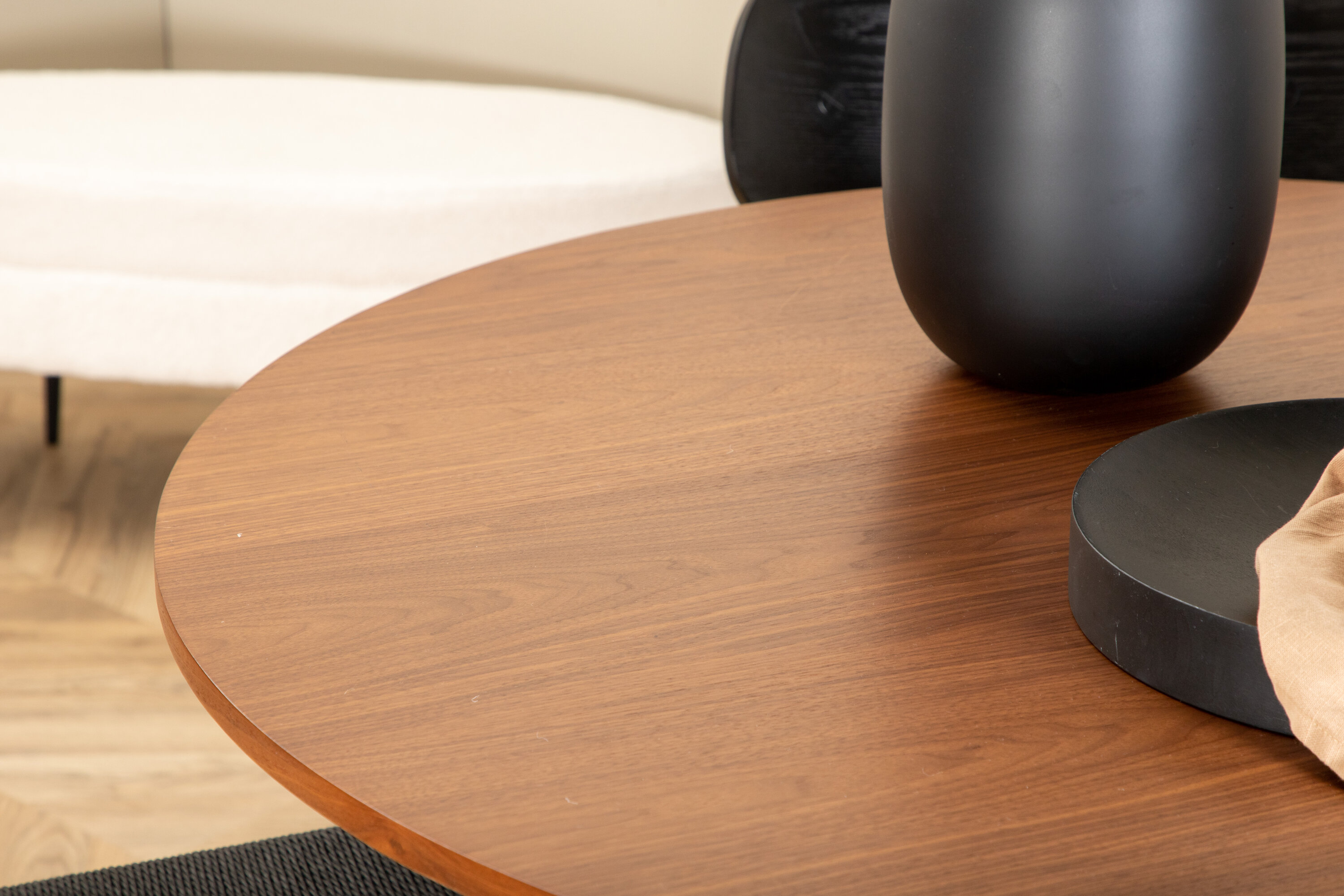 deLOHN Polly, Bianca Kör alakú étkezőgarnitúra