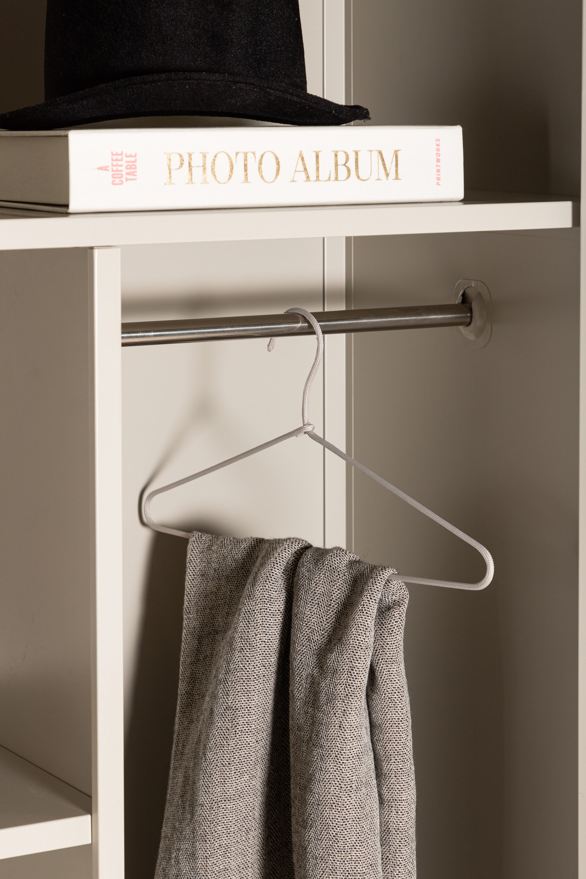 deLOHN Piring Gardrób deLOHN Piring Gardrób