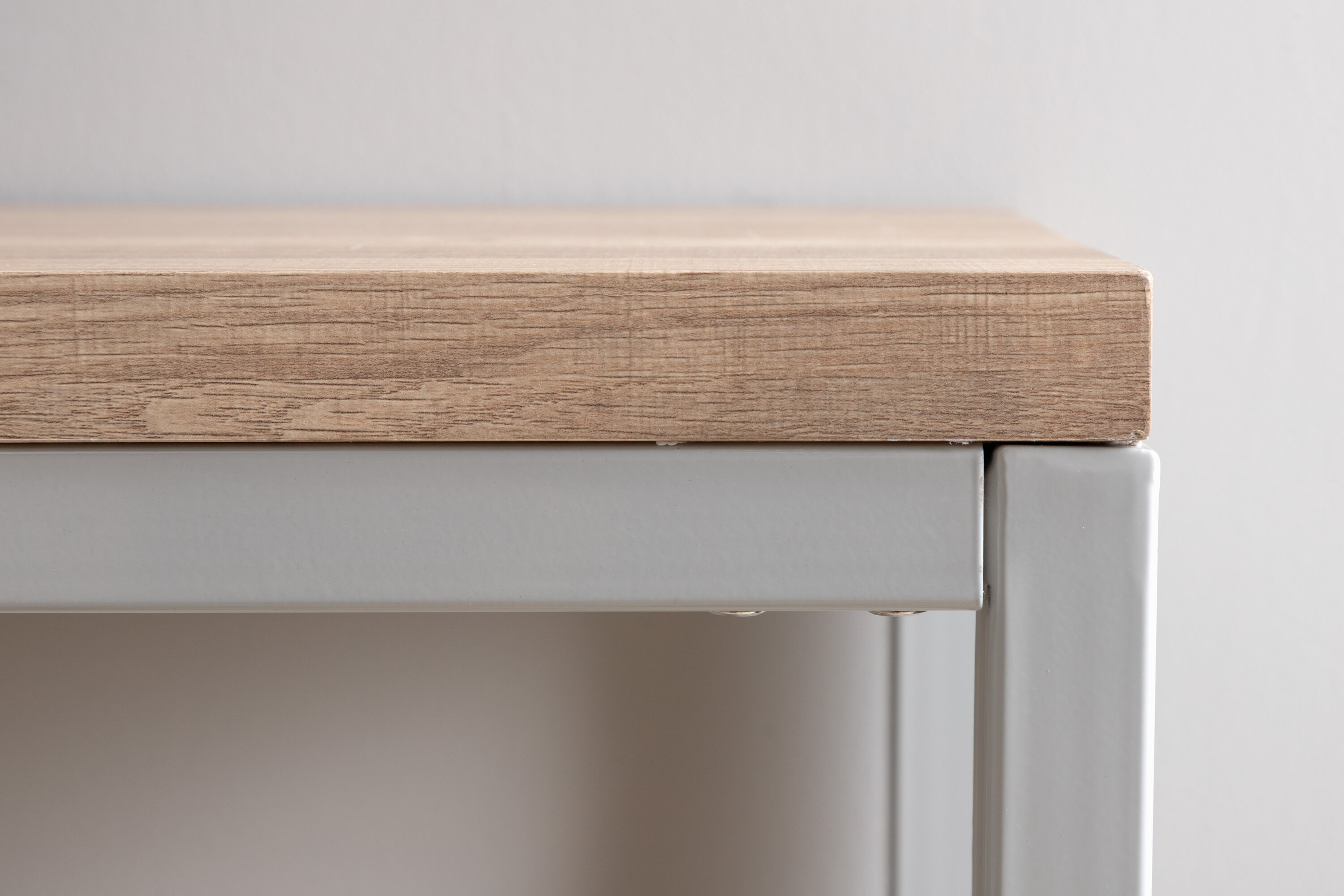 deLOHN Rise Kisasztal