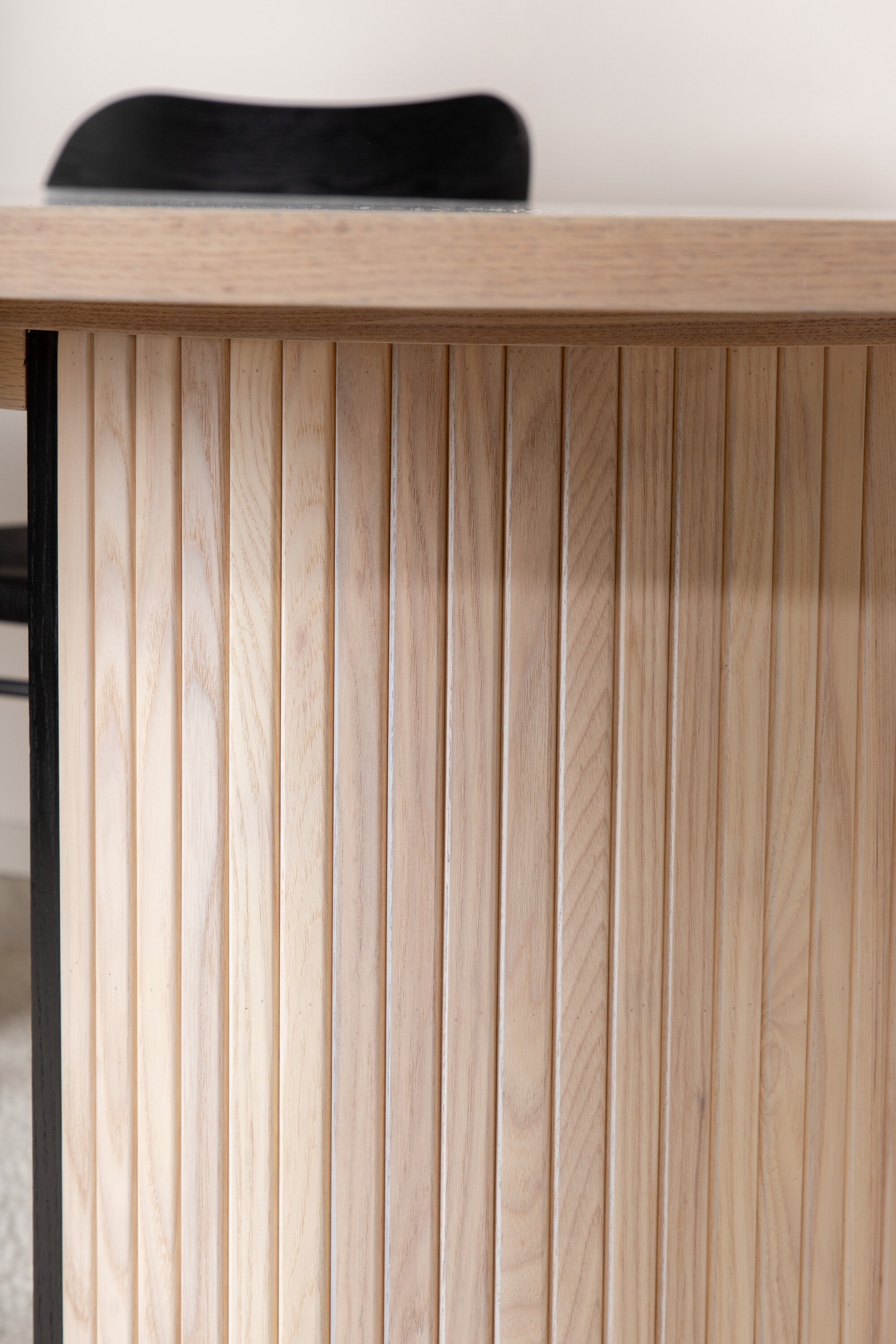 deLOHN Bianca Ovális étkezőasztal