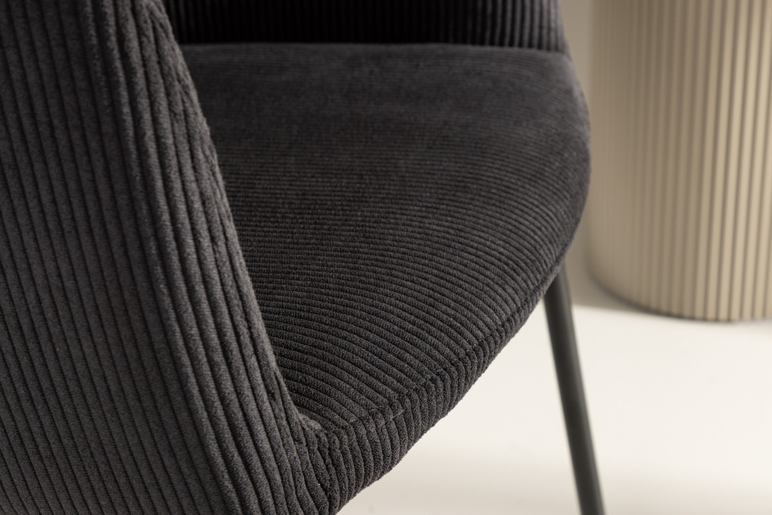 deLOHN Berit Étkezőszék