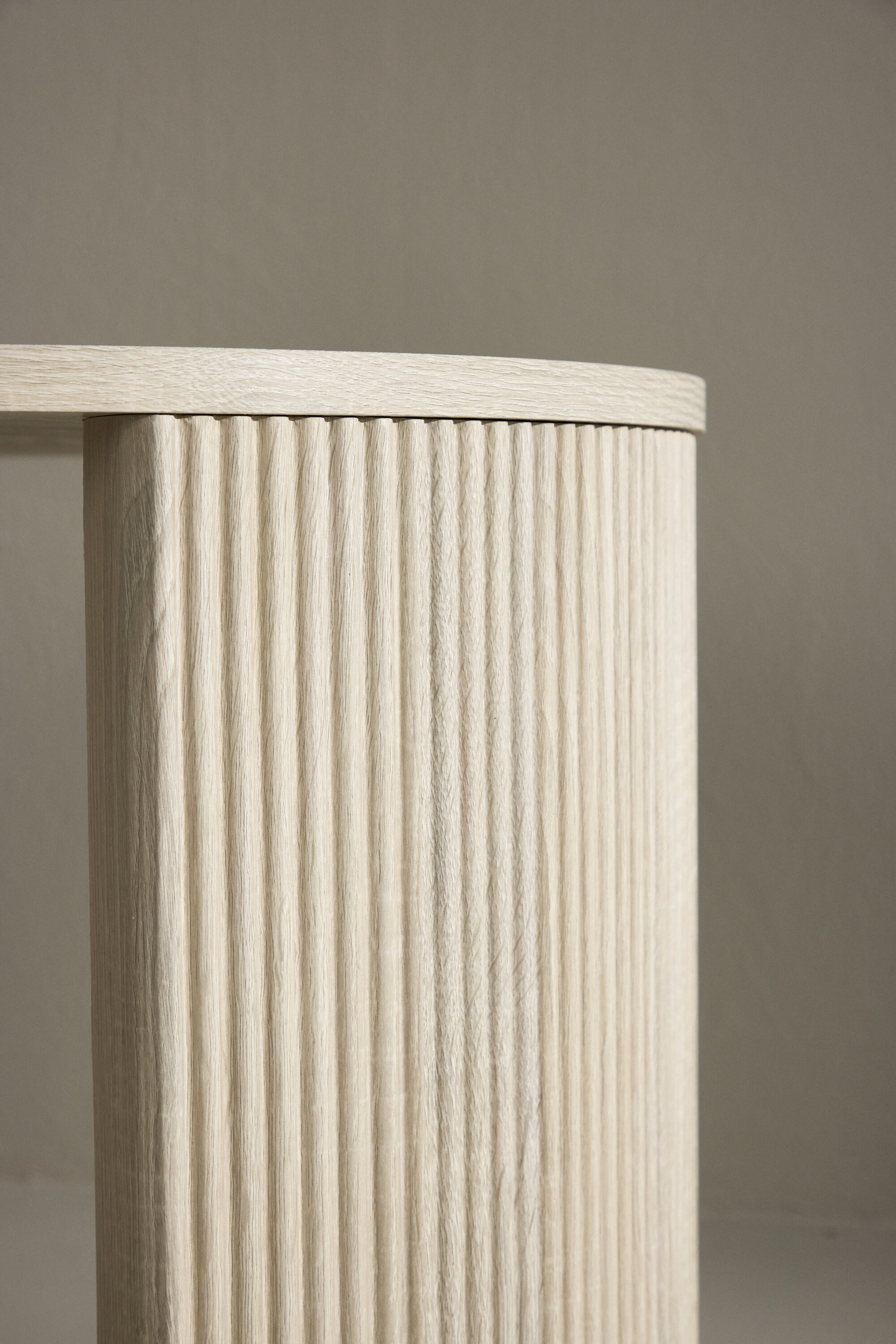 deLOHN Bristol Dohányzóasztal