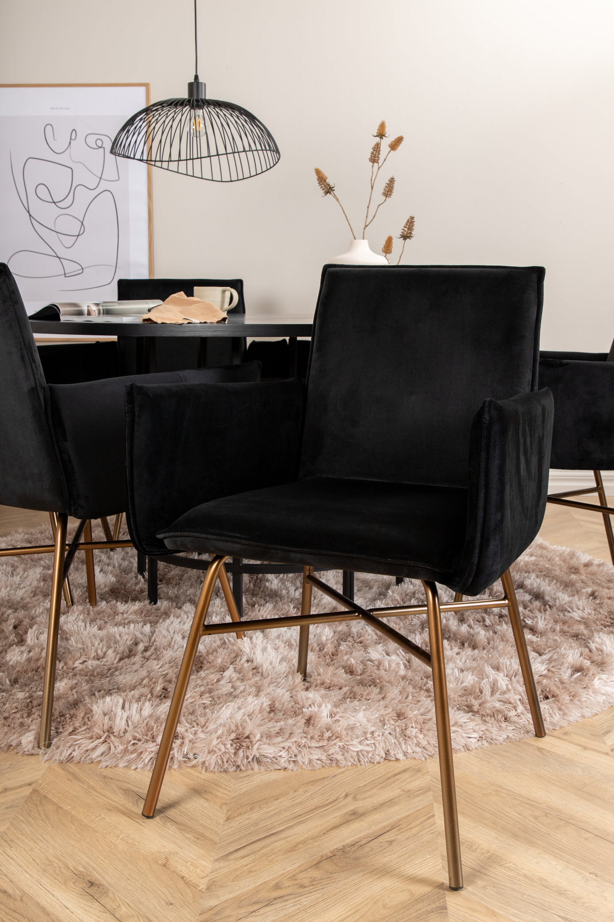 deLOHN Copenhagen, Petra Kör alakú étkezőgarnitúra