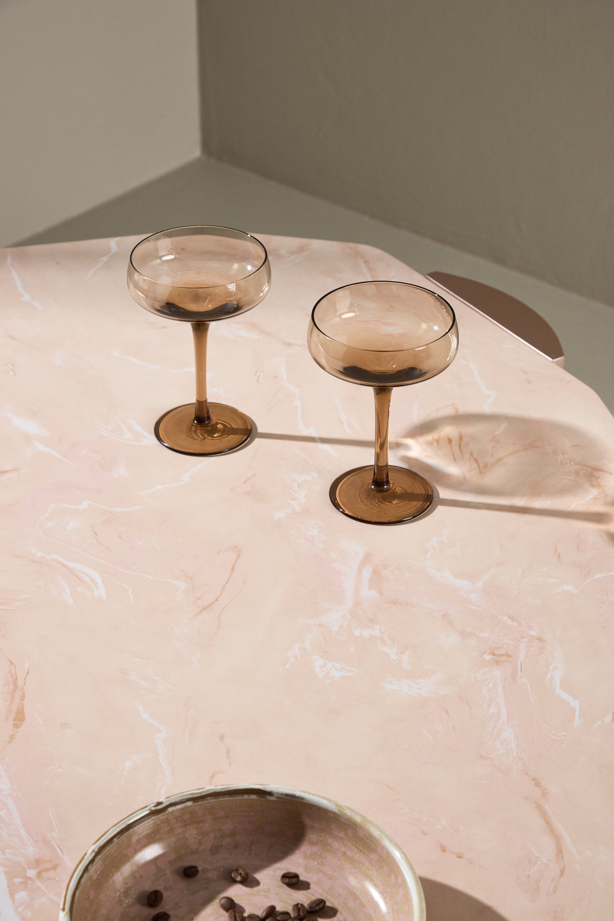 deLOHN Kres Dohányzóasztal