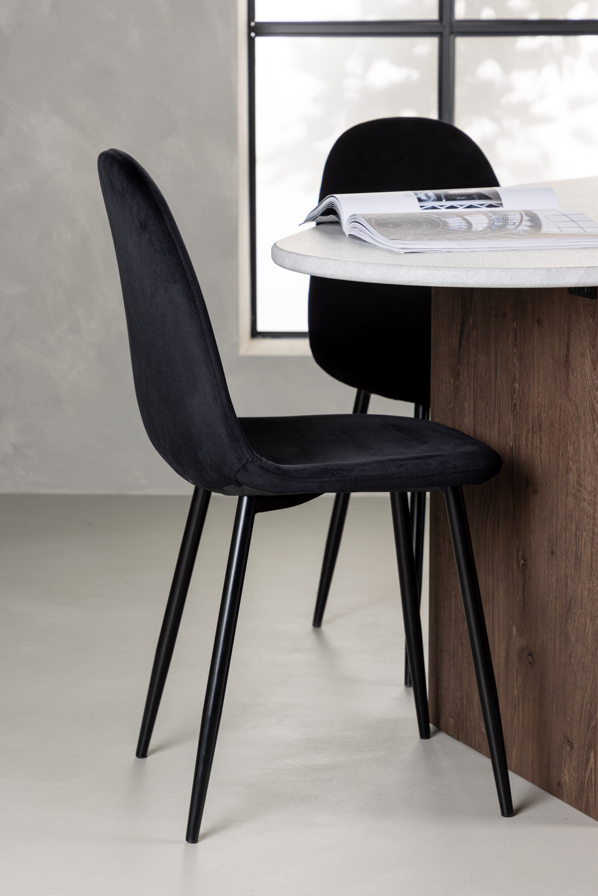 deLOHN Polar Ovális étkezőgarnitúra