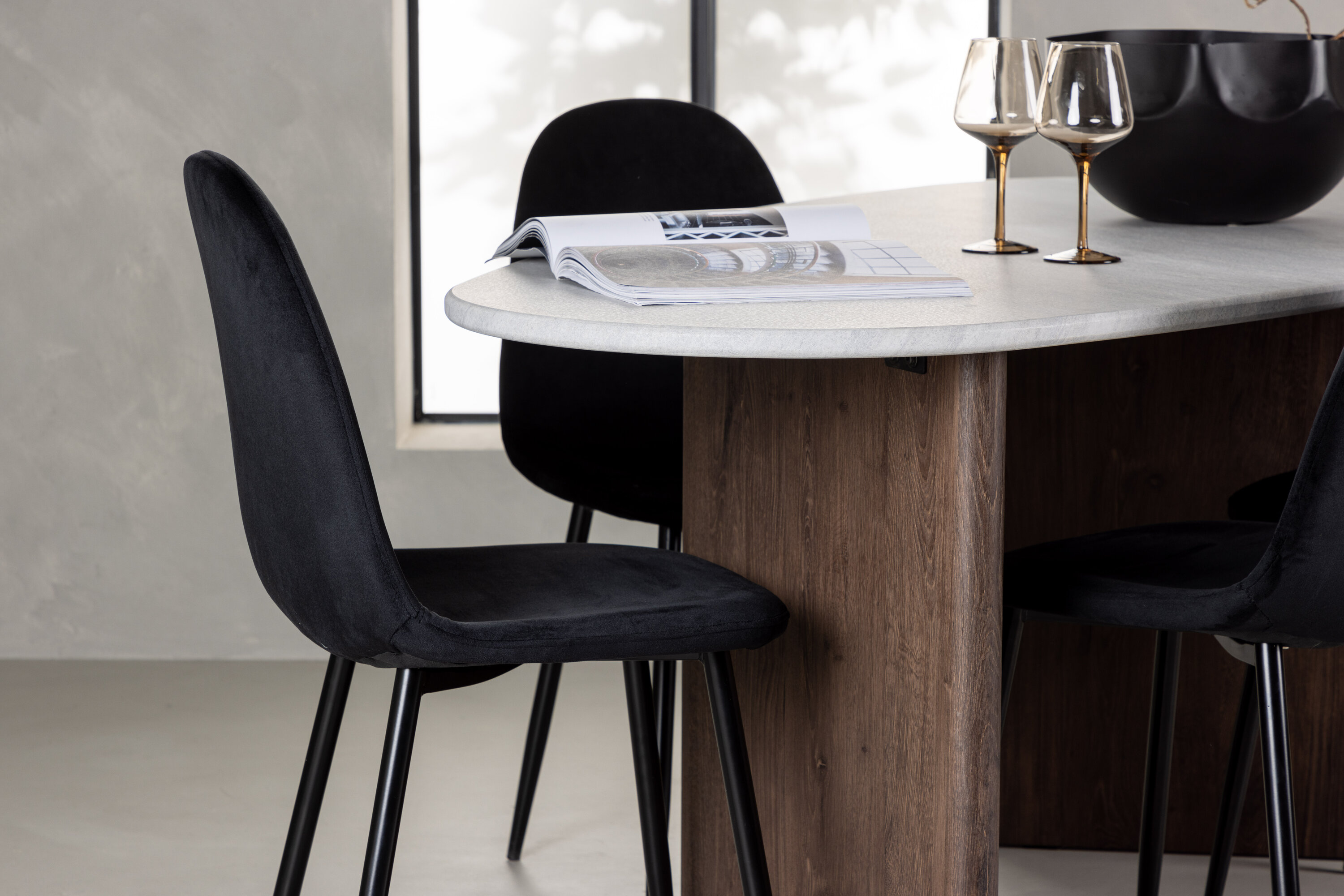 deLOHN Polar Ovális étkezőgarnitúra