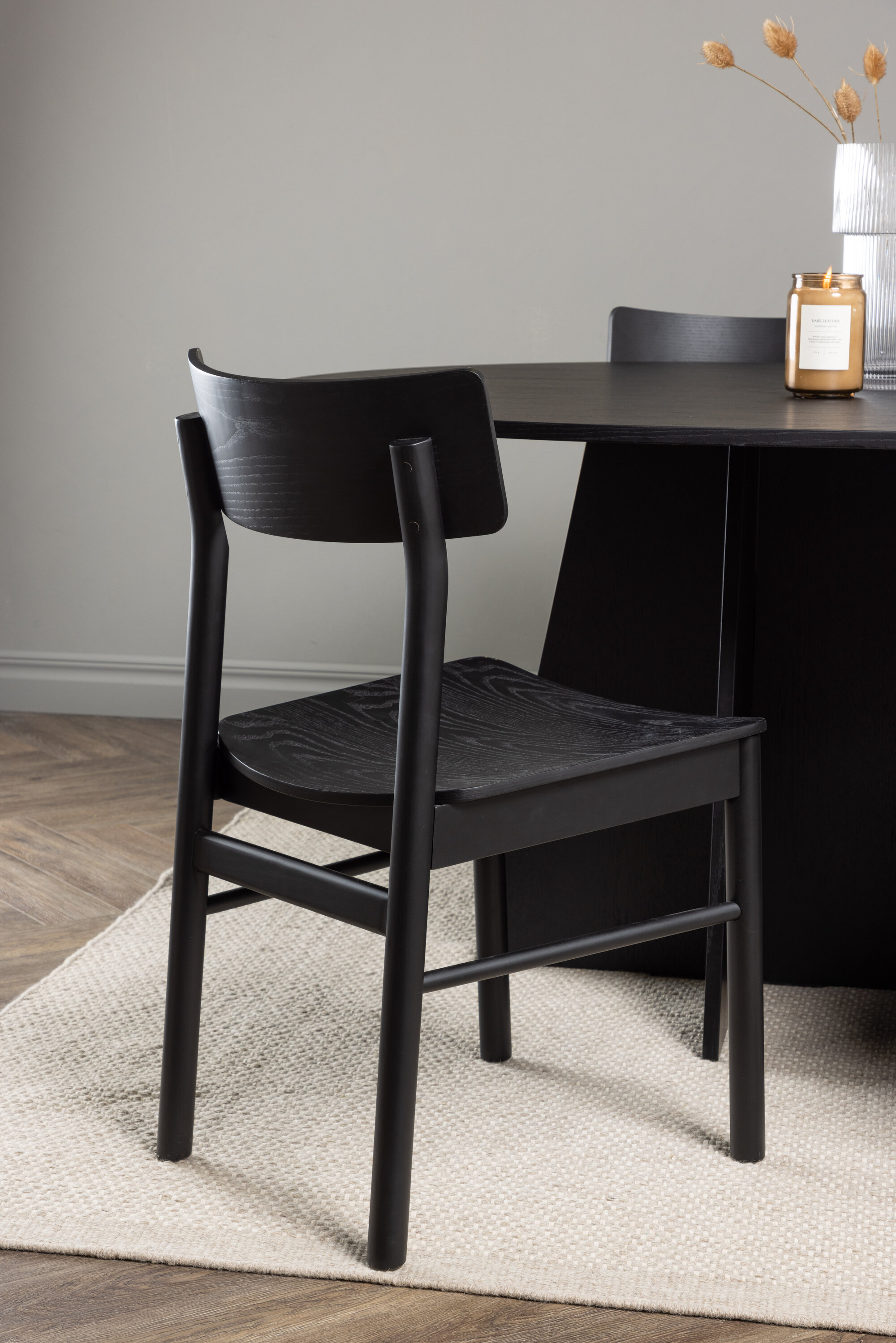 deLOHN Bootcut Oval, Montros Ovális étkezőgarnitúra