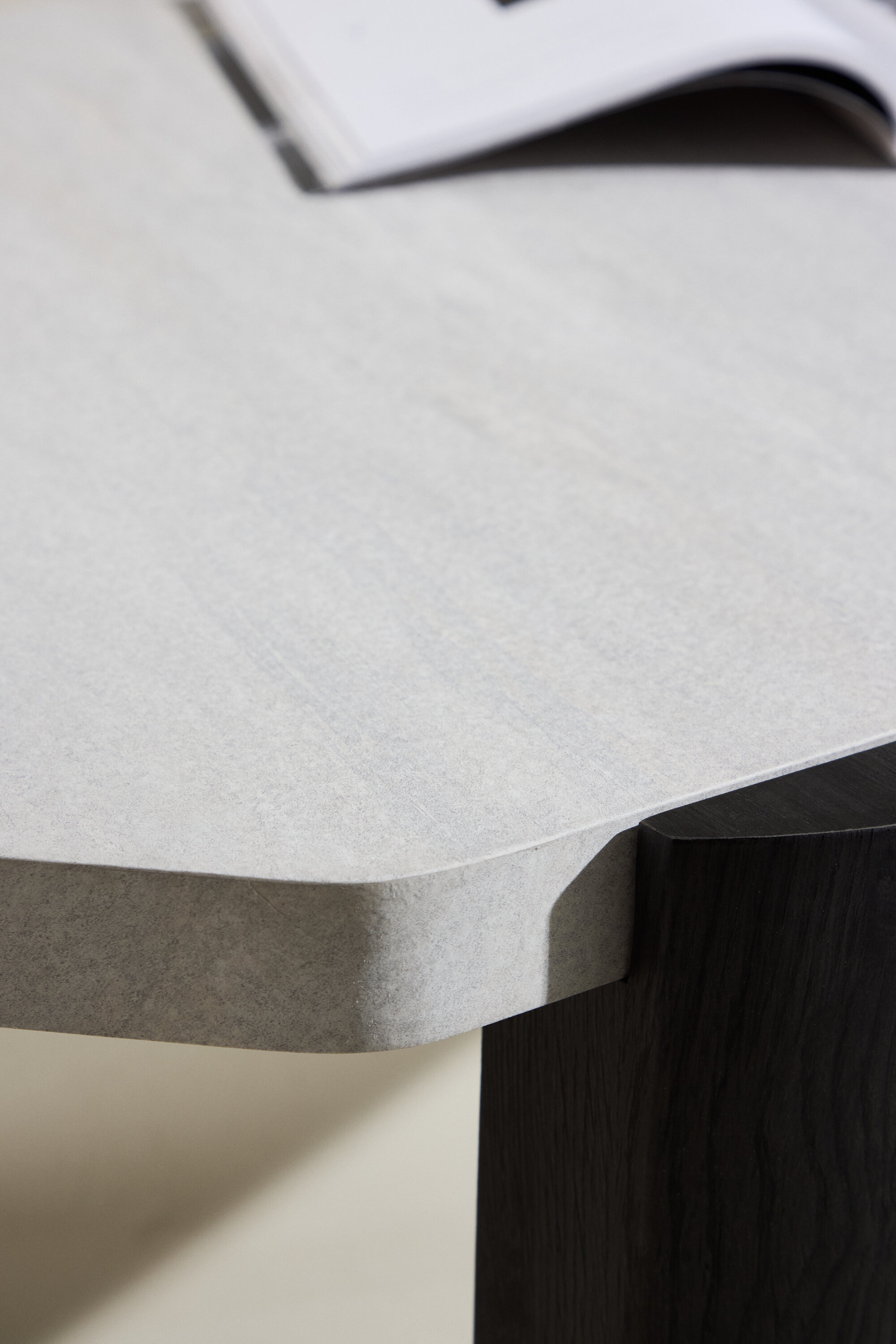 deLOHN Kres Dohányzóasztal