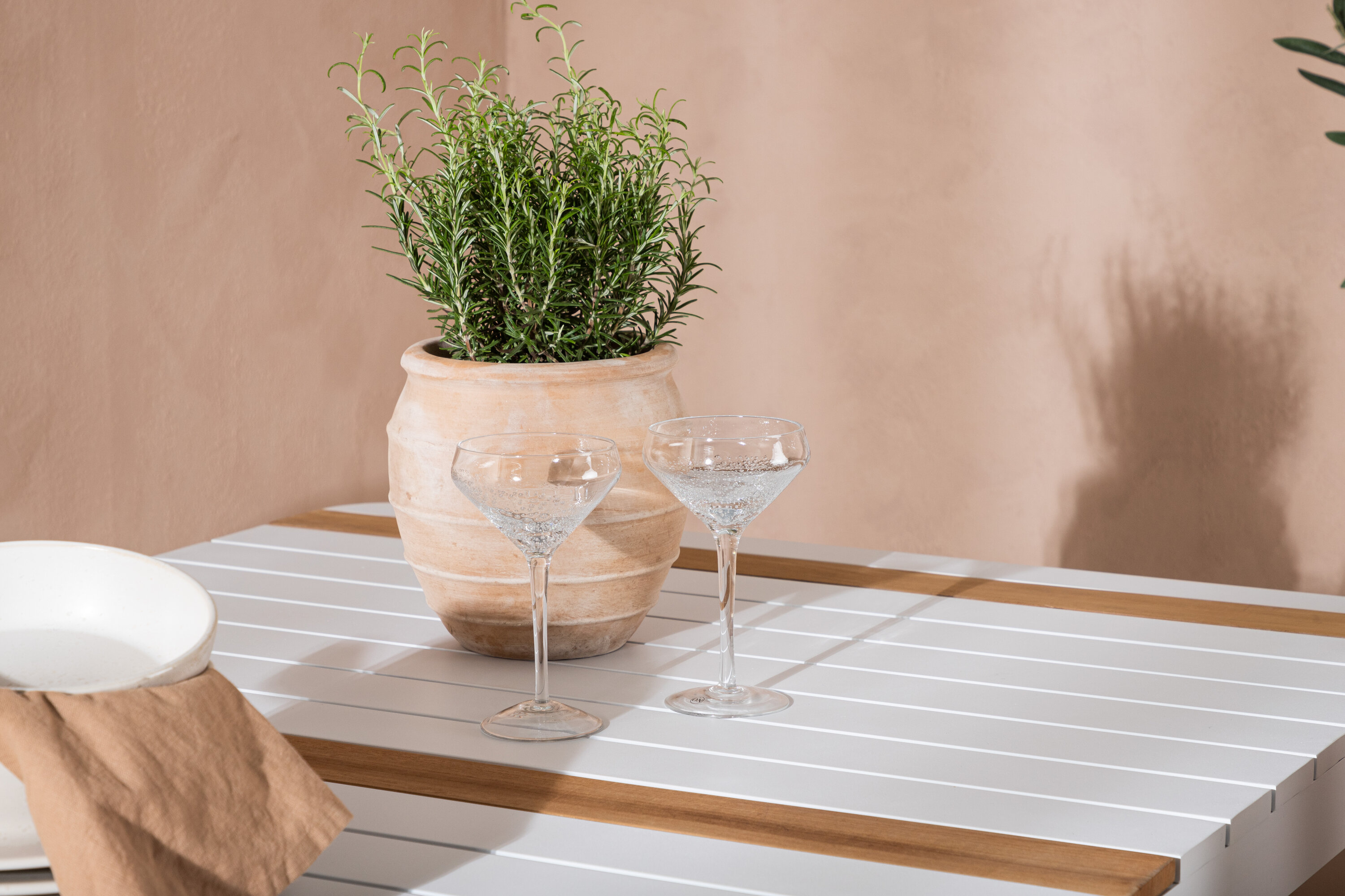 deLOHN Togo, Lindos Étkezőgarnitúra