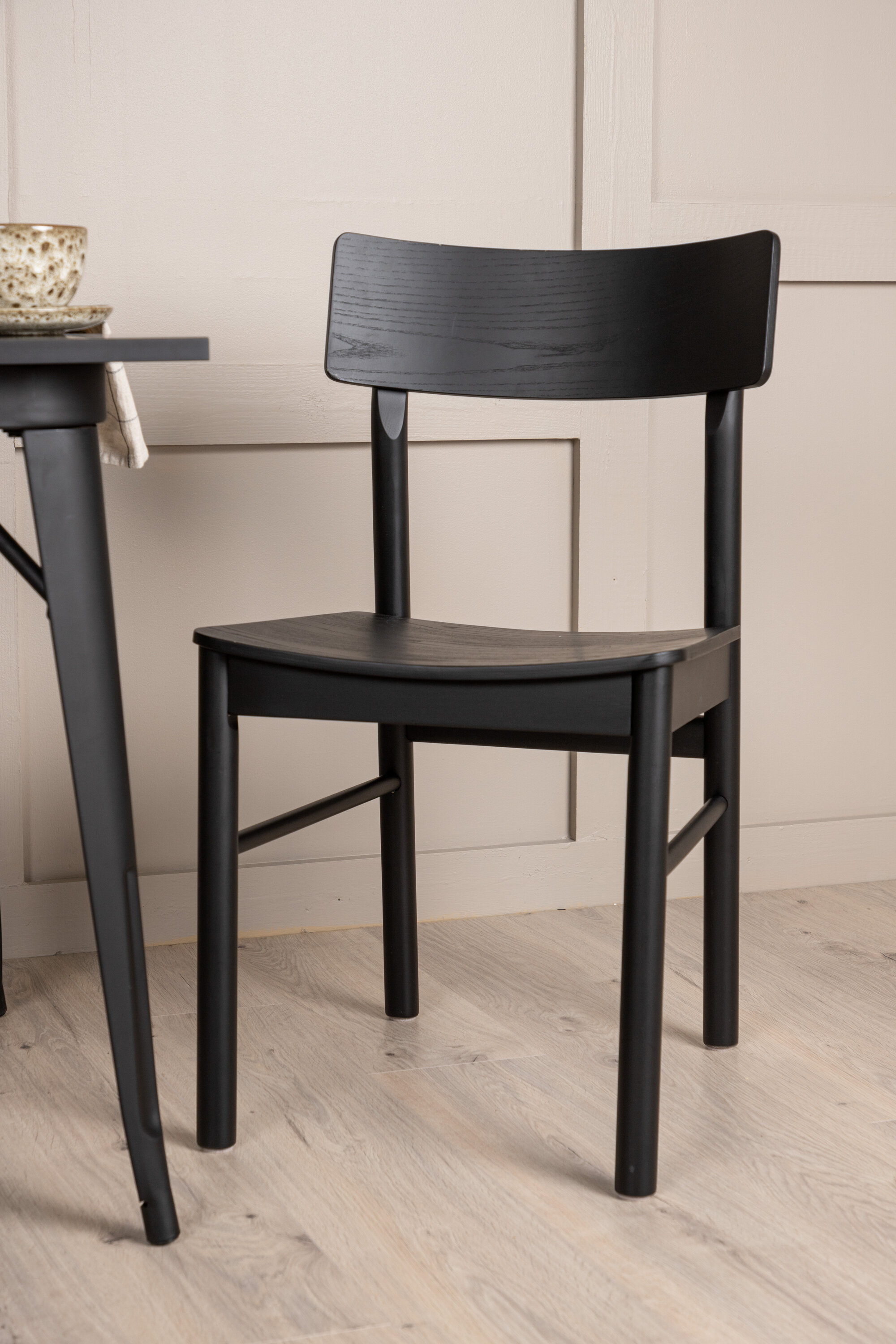 deLOHN Tempe, Montros Téglalap alakú étkezőgarnitúra