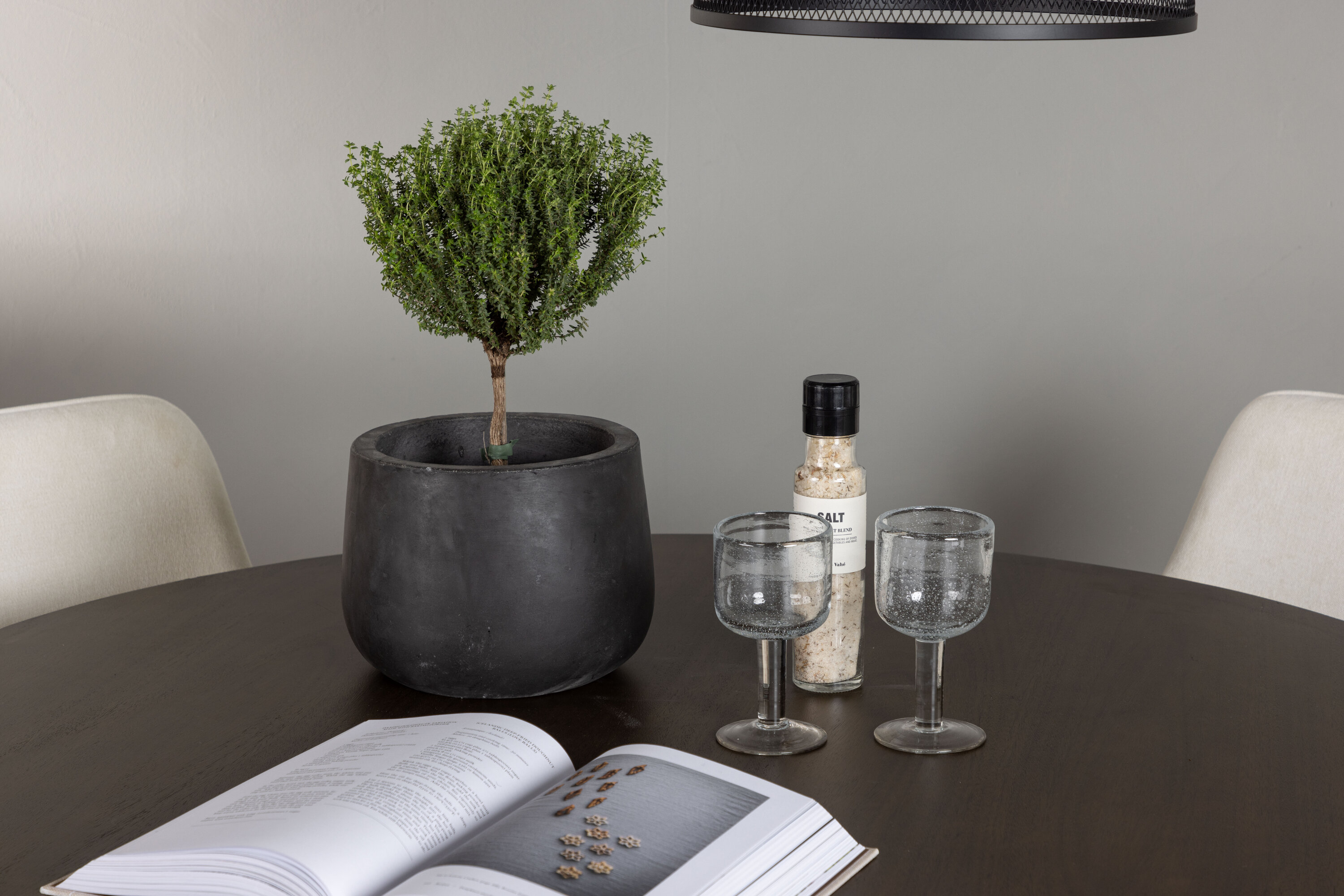 deLOHN Rosie Kör alakú étkezőgarnitúra