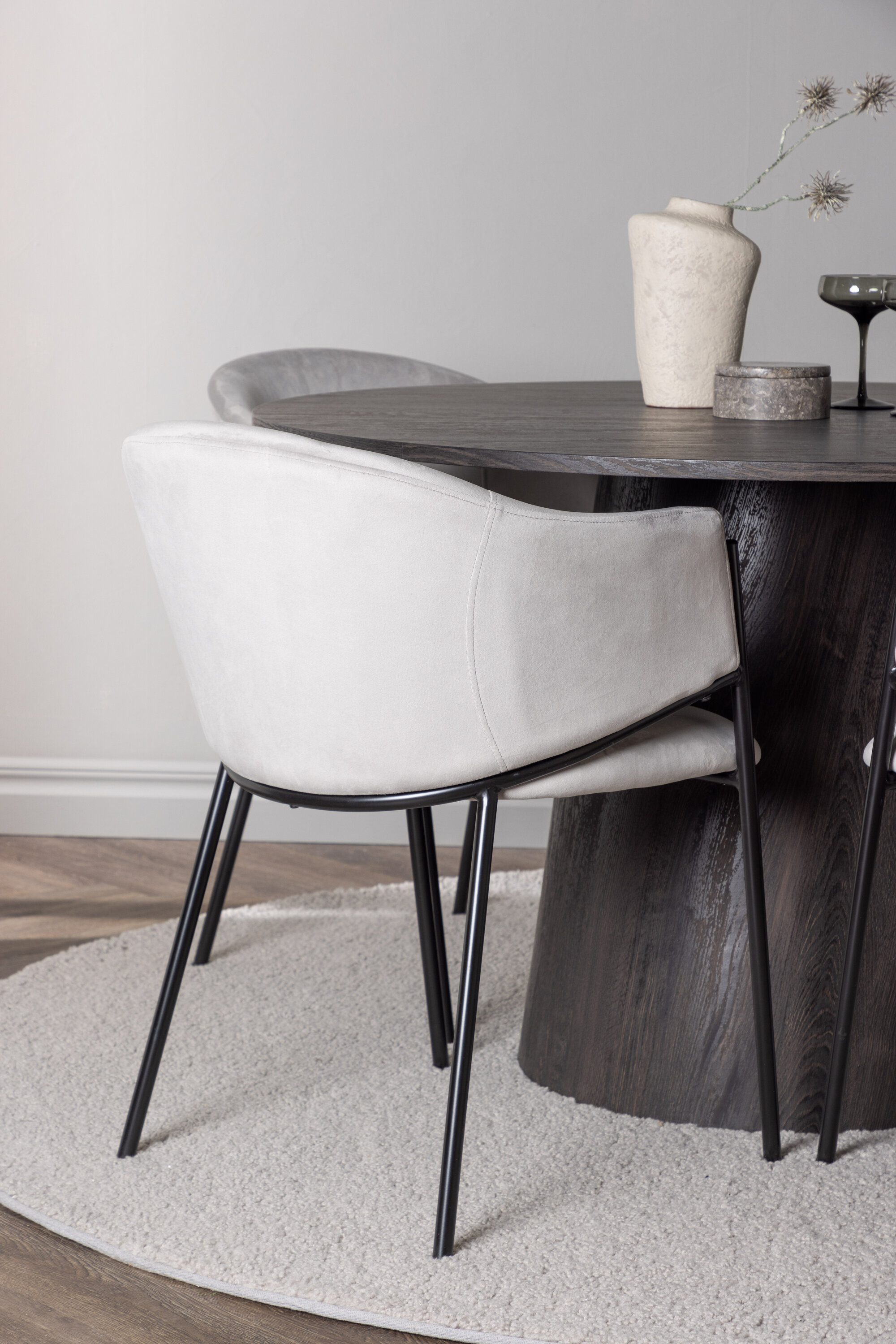 deLOHN Evelina Kör alakú étkezőgarnitúra