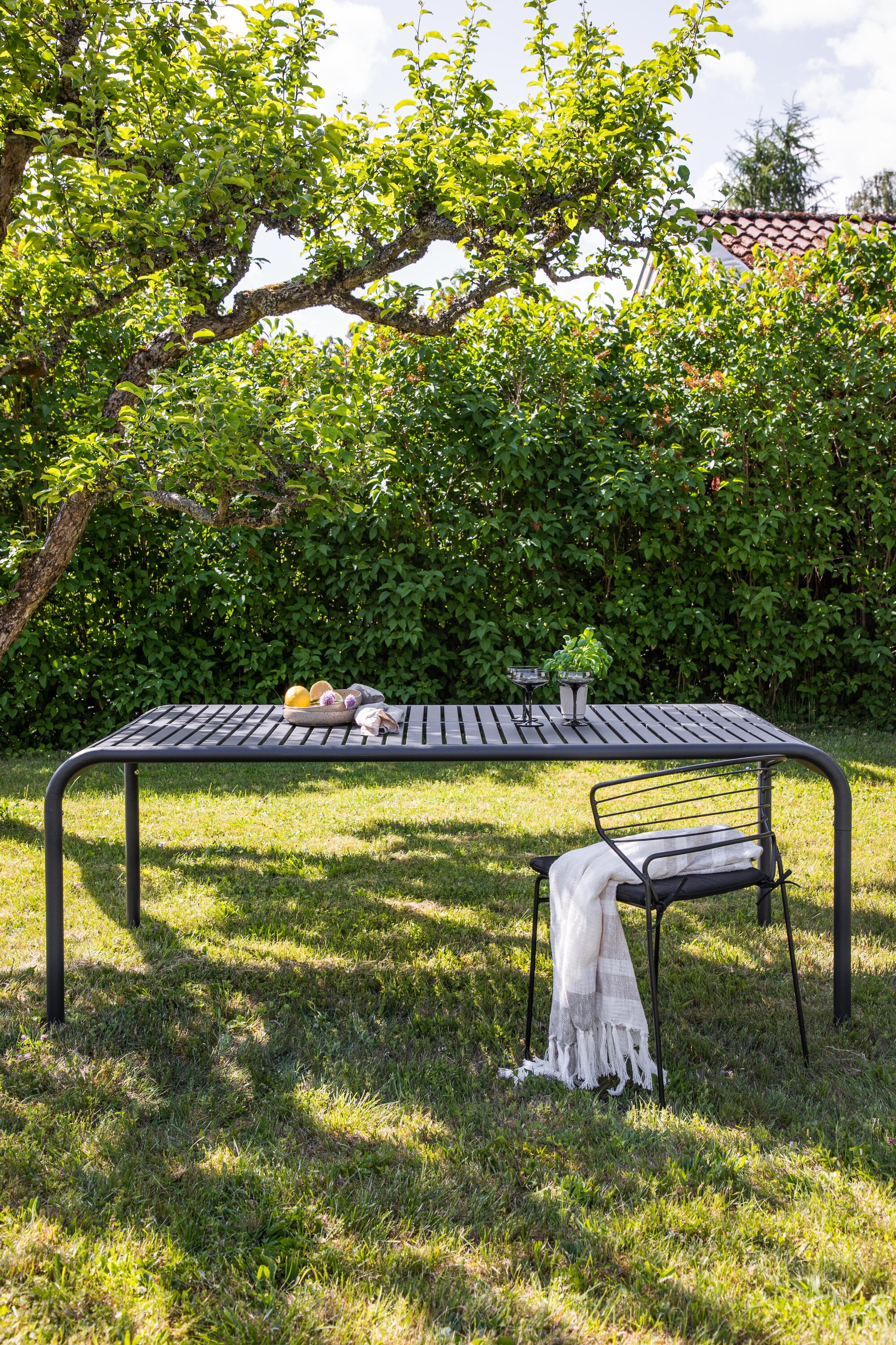 deLOHN Borneo Téglalap alakú étkezőasztal