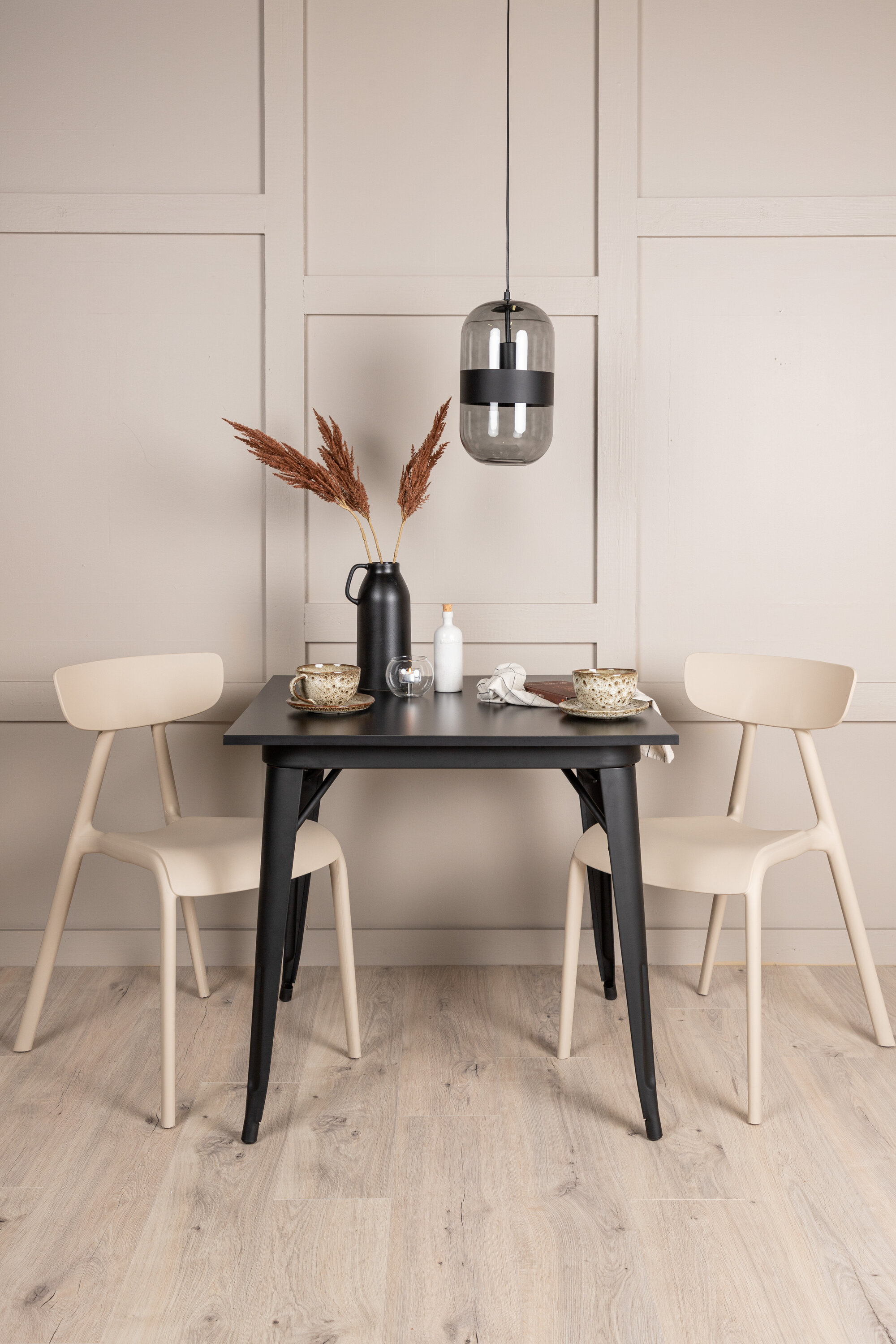 deLOHN Tempe, Ursholmen Téglalap alakú étkezőgarnitúra