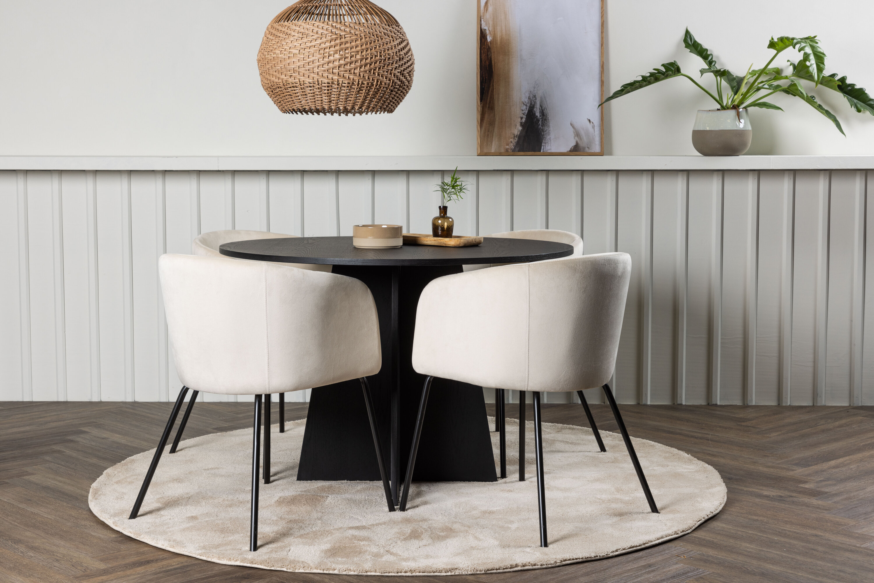 deLOHN Bootcut Round, Berit Kör alakú étkezőgarnitúra