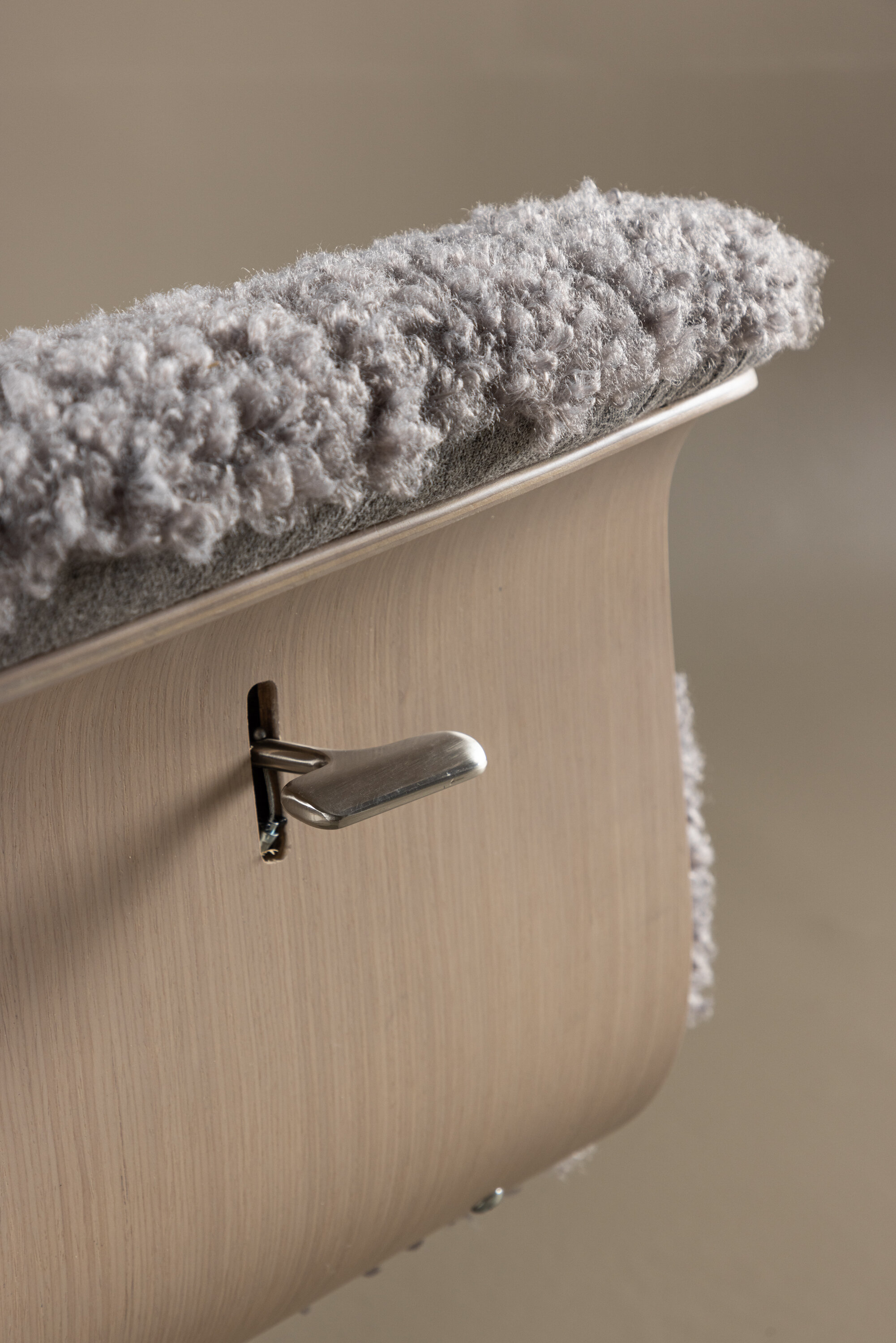 deLOHN Hagön Nyugágy szék