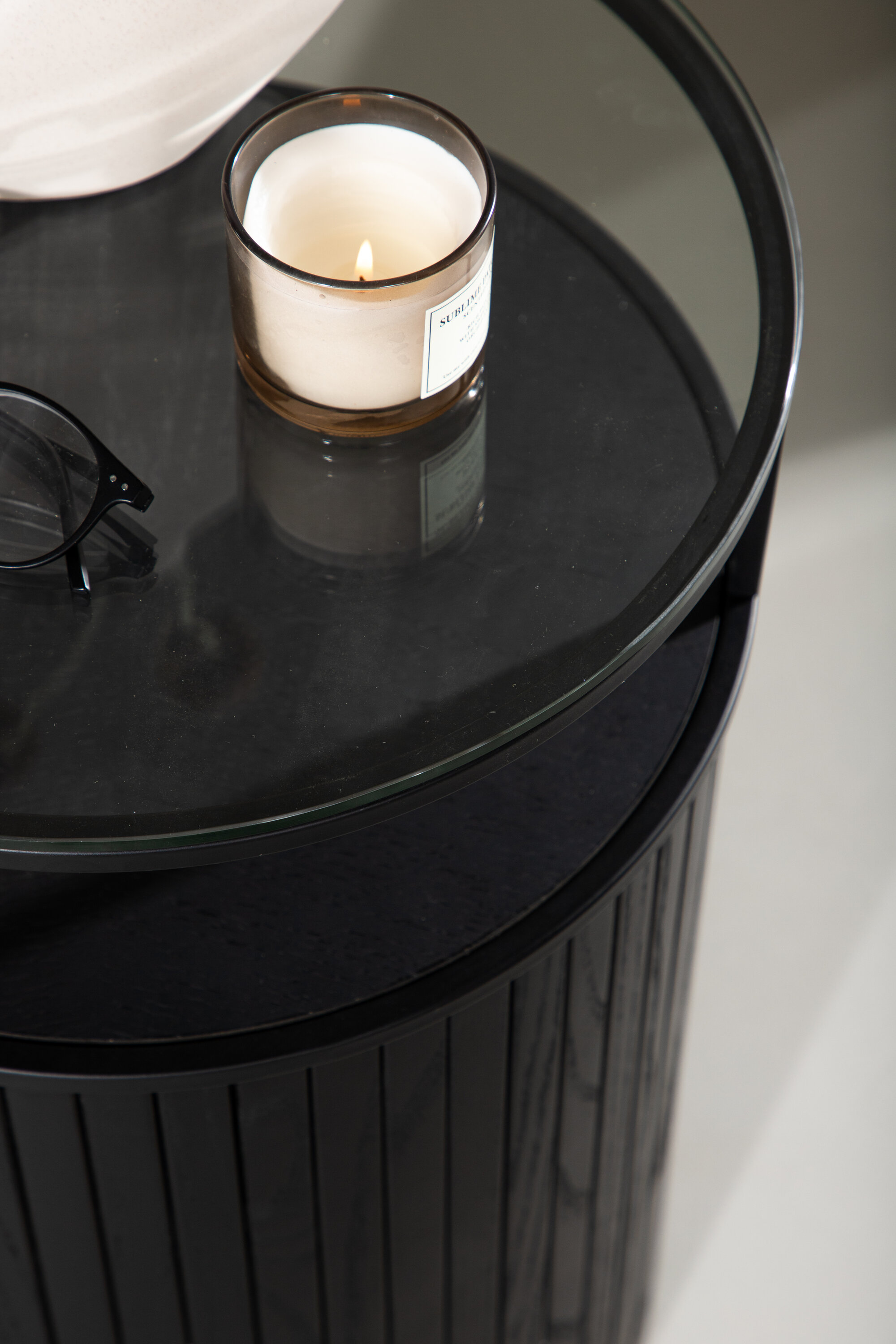 deLOHN Bovall Kisasztal