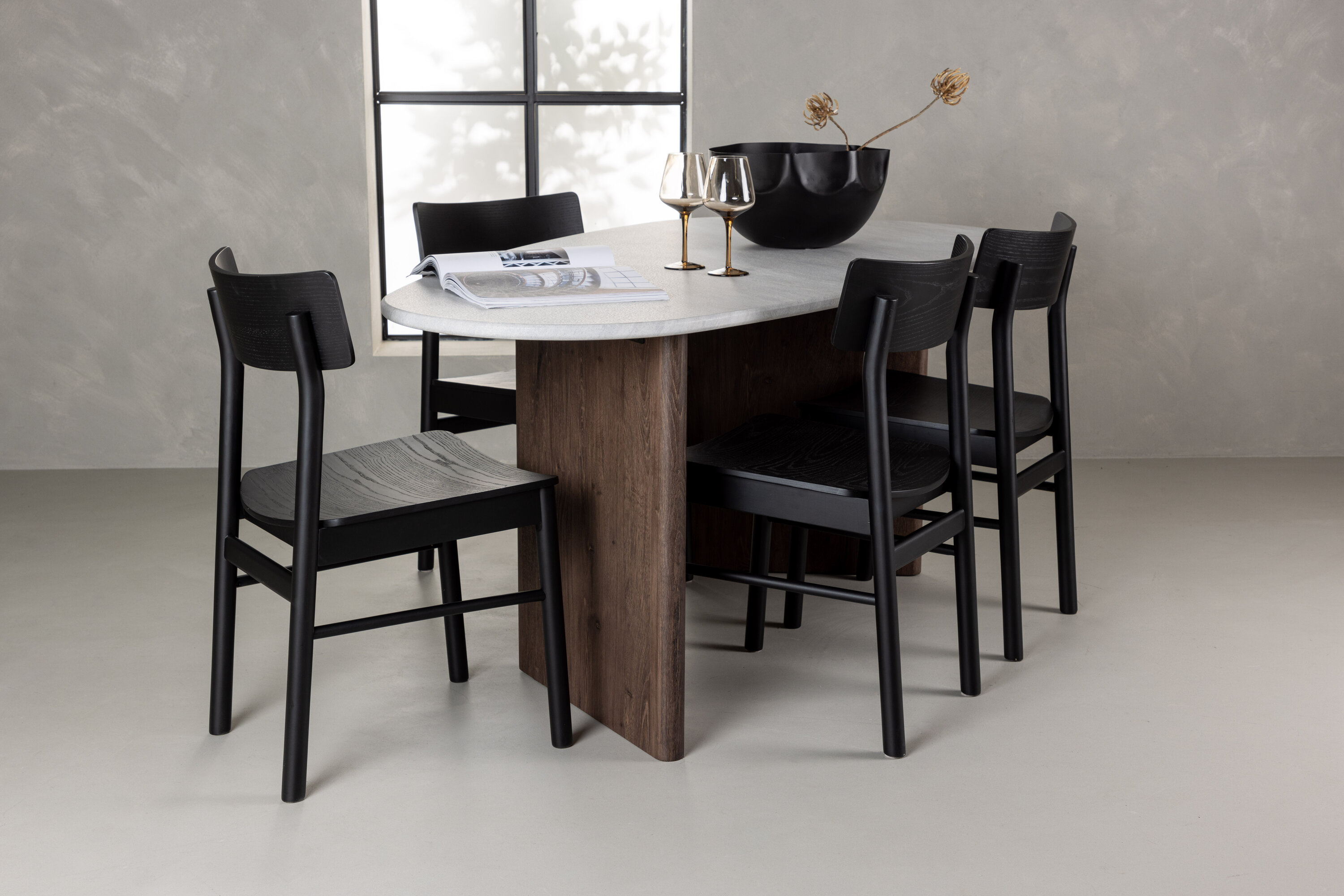 deLOHN Montros Ovális étkezőgarnitúra