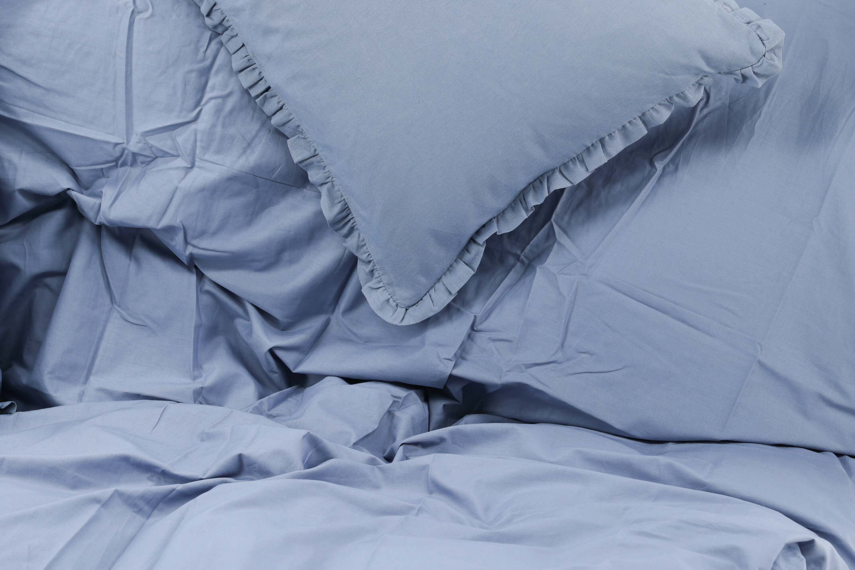 deLOHN Lias Ágynemű