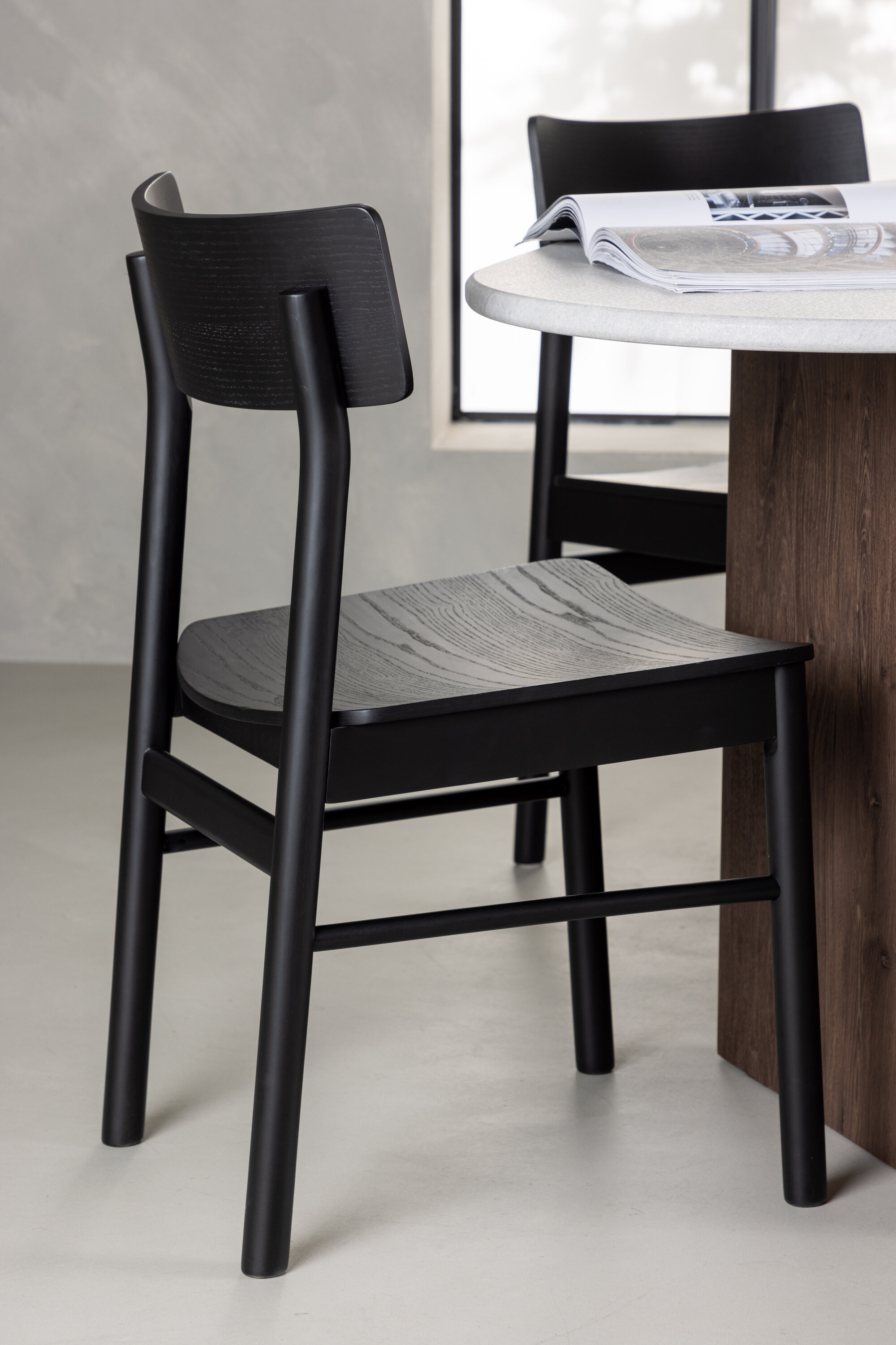 deLOHN Montros Ovális étkezőgarnitúra