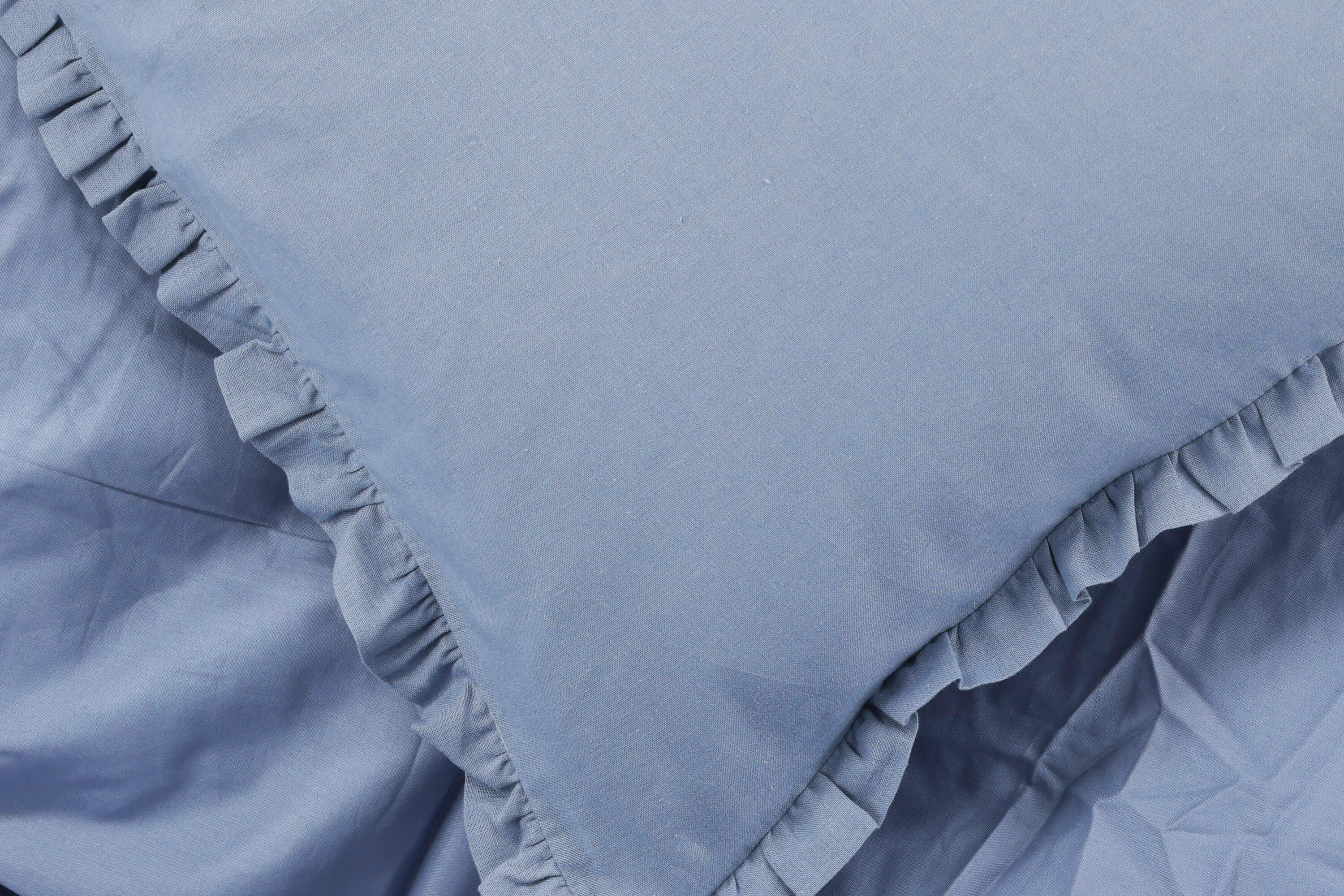 deLOHN Lias Ágynemű