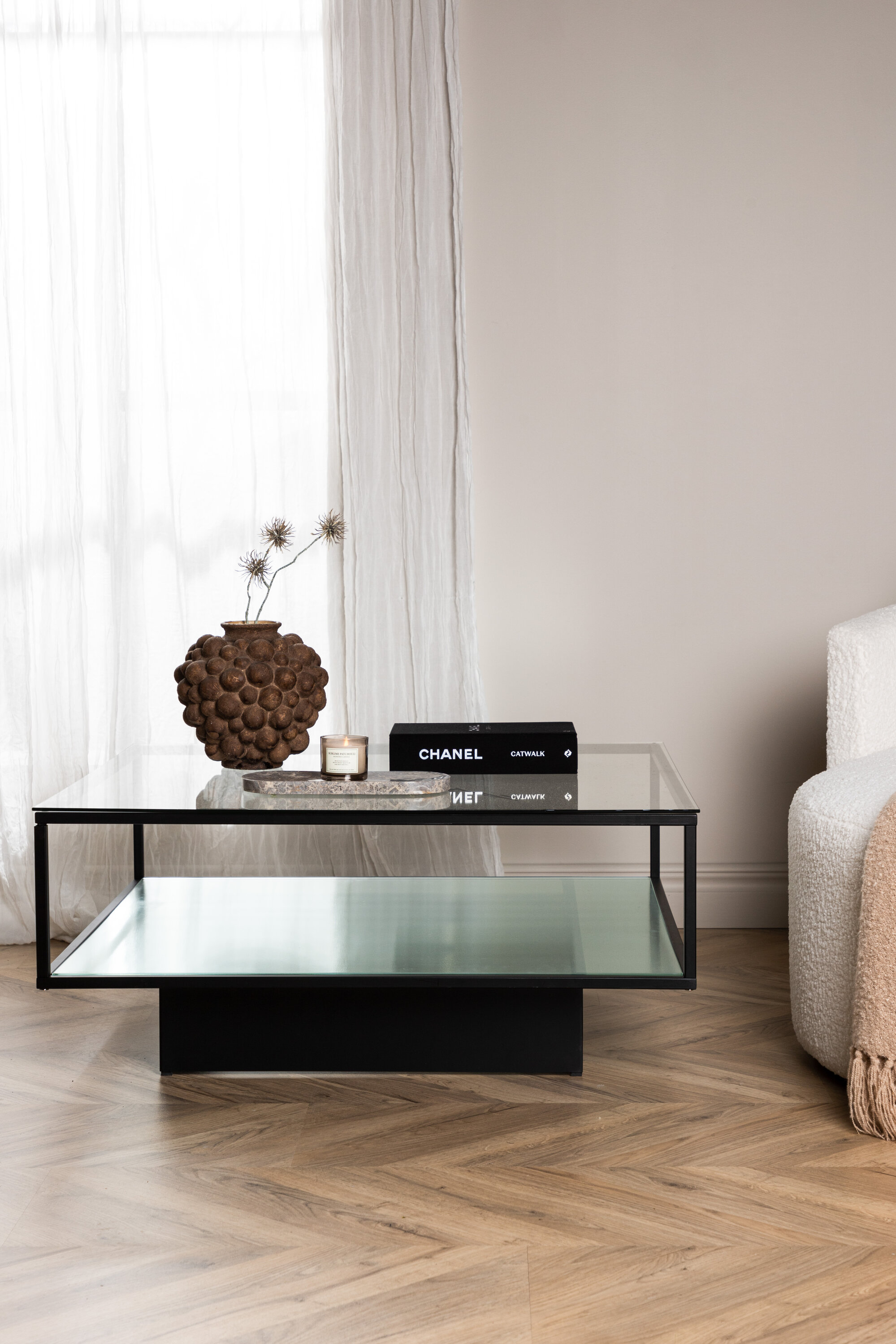 deLOHN Maglehem Dohányzóasztal